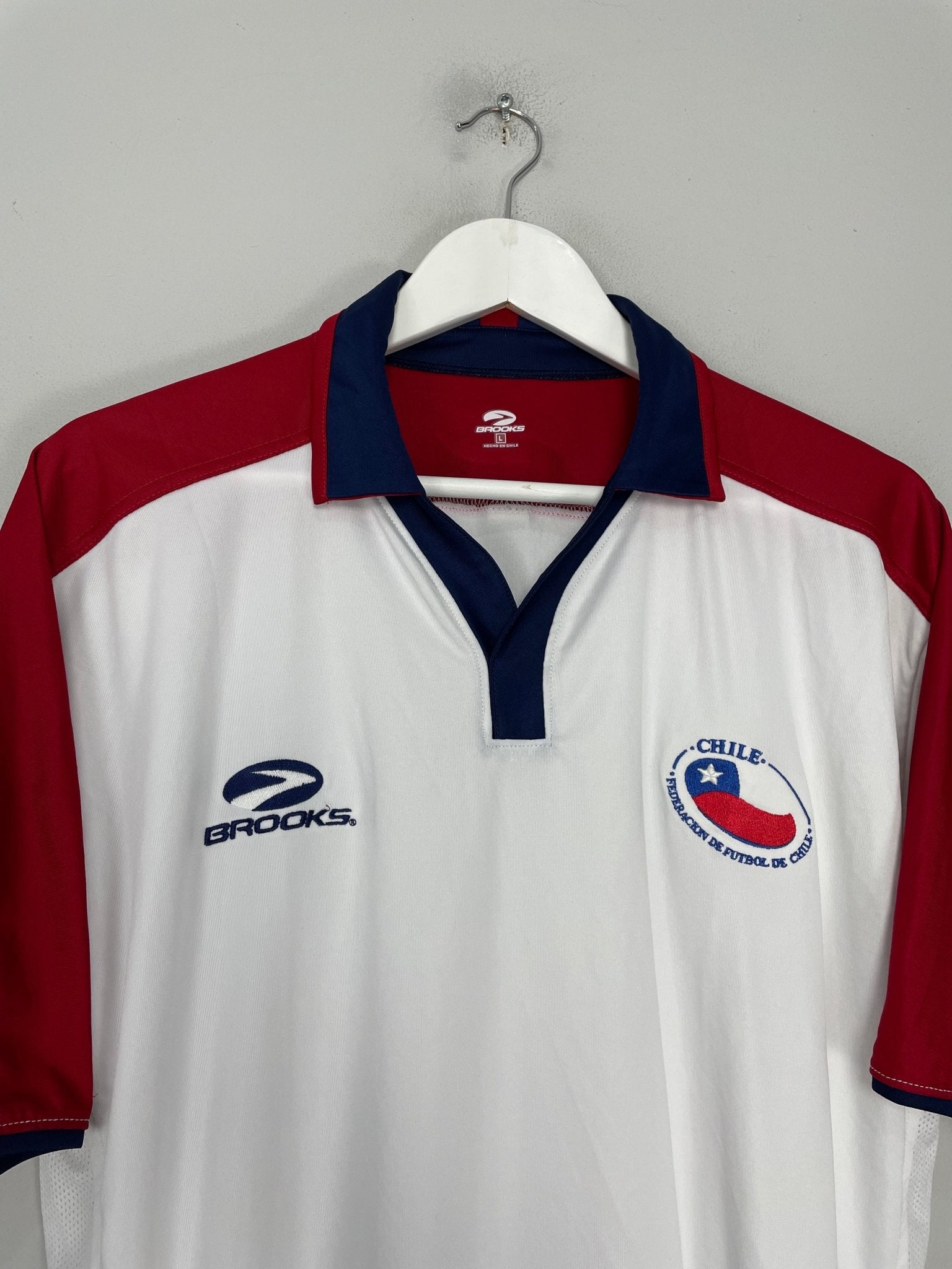 Shop 2004/05 CHILE AWAY SHIRT (L) BROOKS, classic football shirts, vintage football shirts & retro soccer jerseys at Cult Kits