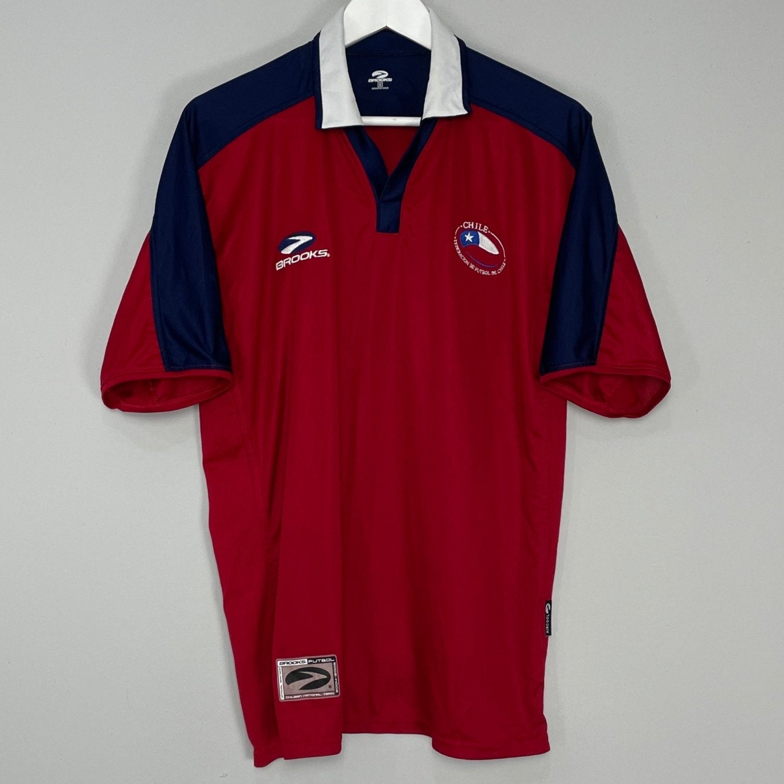 Shop 2004/05 CHILE HOME SHIRT (L) BROOKS, classic football shirts, vintage football shirts & retro soccer jerseys at Cult Kits