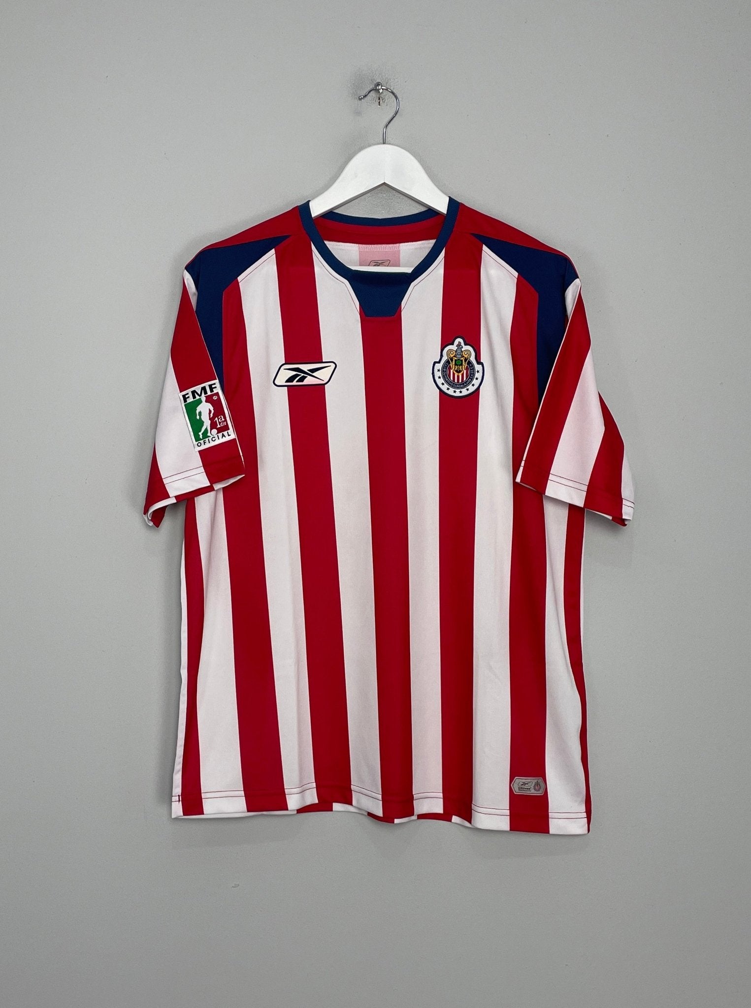 Shop 2004/05 CHIVAS GUADALAJARA HOME SHIRT (M) REEBOK, classic football shirts, vintage football shirts & retro soccer jerseys at Cult Kits