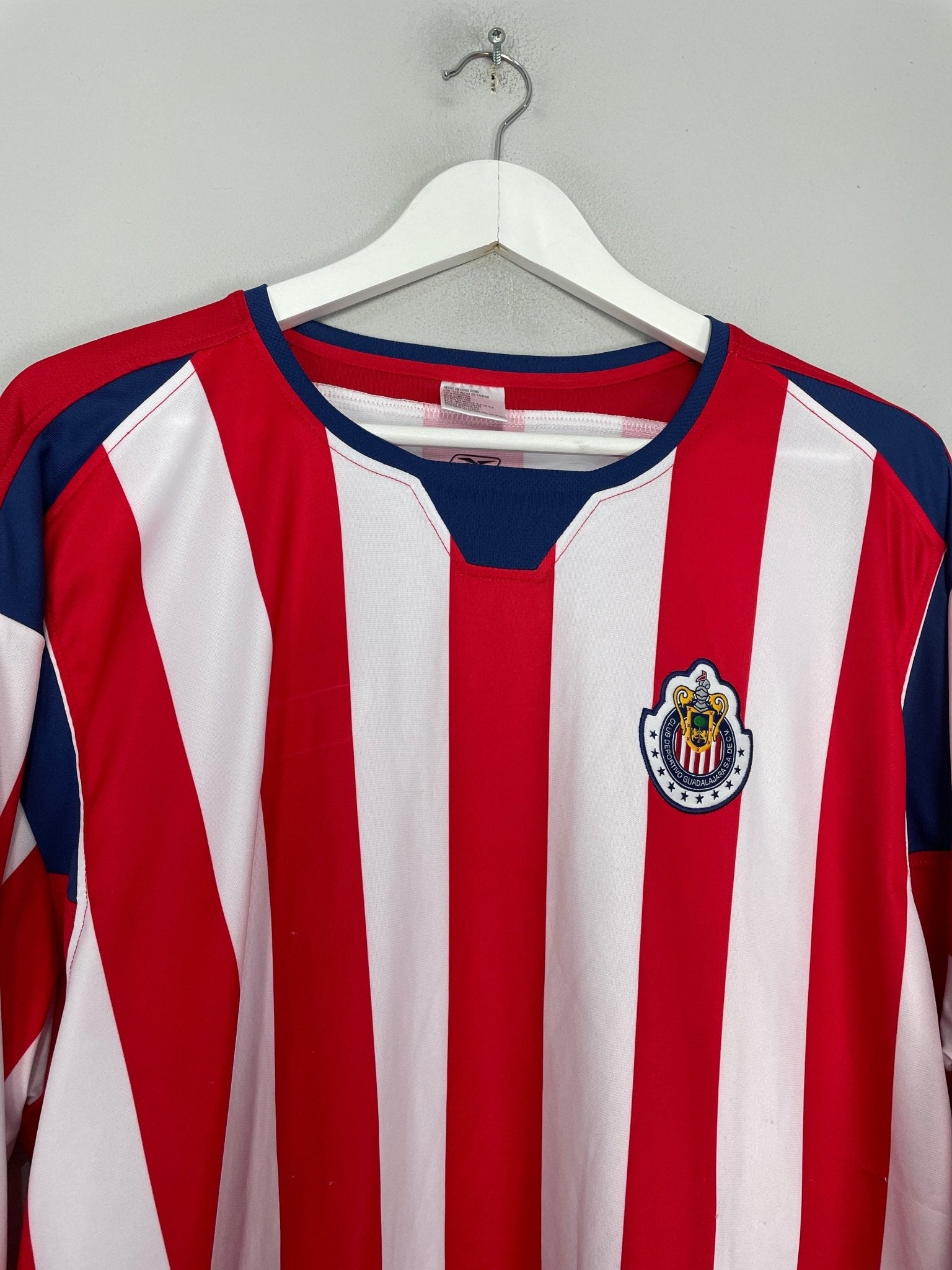 Shop 2004/05 CHIVAS GUADALAJARA L/S HOME SHIRT (XL) REEBOK, classic football shirts, vintage football shirts & retro soccer jerseys at Cult Kits