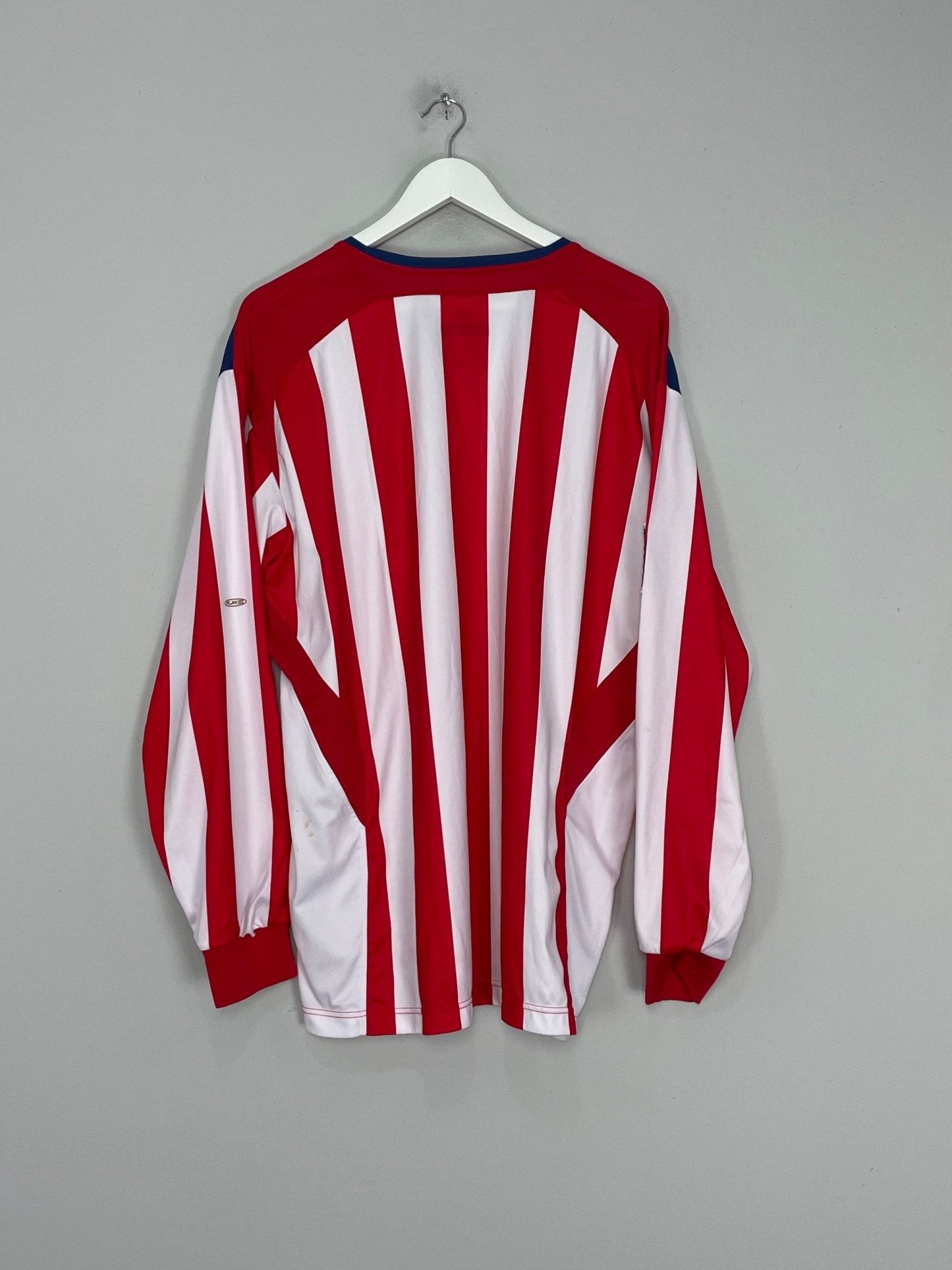 Shop 2004/05 CHIVAS GUADALAJARA L/S HOME SHIRT (XL) REEBOK, classic football shirts, vintage football shirts & retro soccer jerseys at Cult Kits