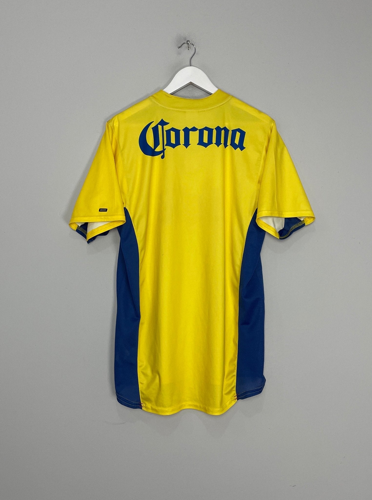 Shop 2004/05 CLUB AMERICA HOME SHIRT (XL) NIKE, classic football shirts, vintage football shirts & retro soccer jerseys at Cult Kits