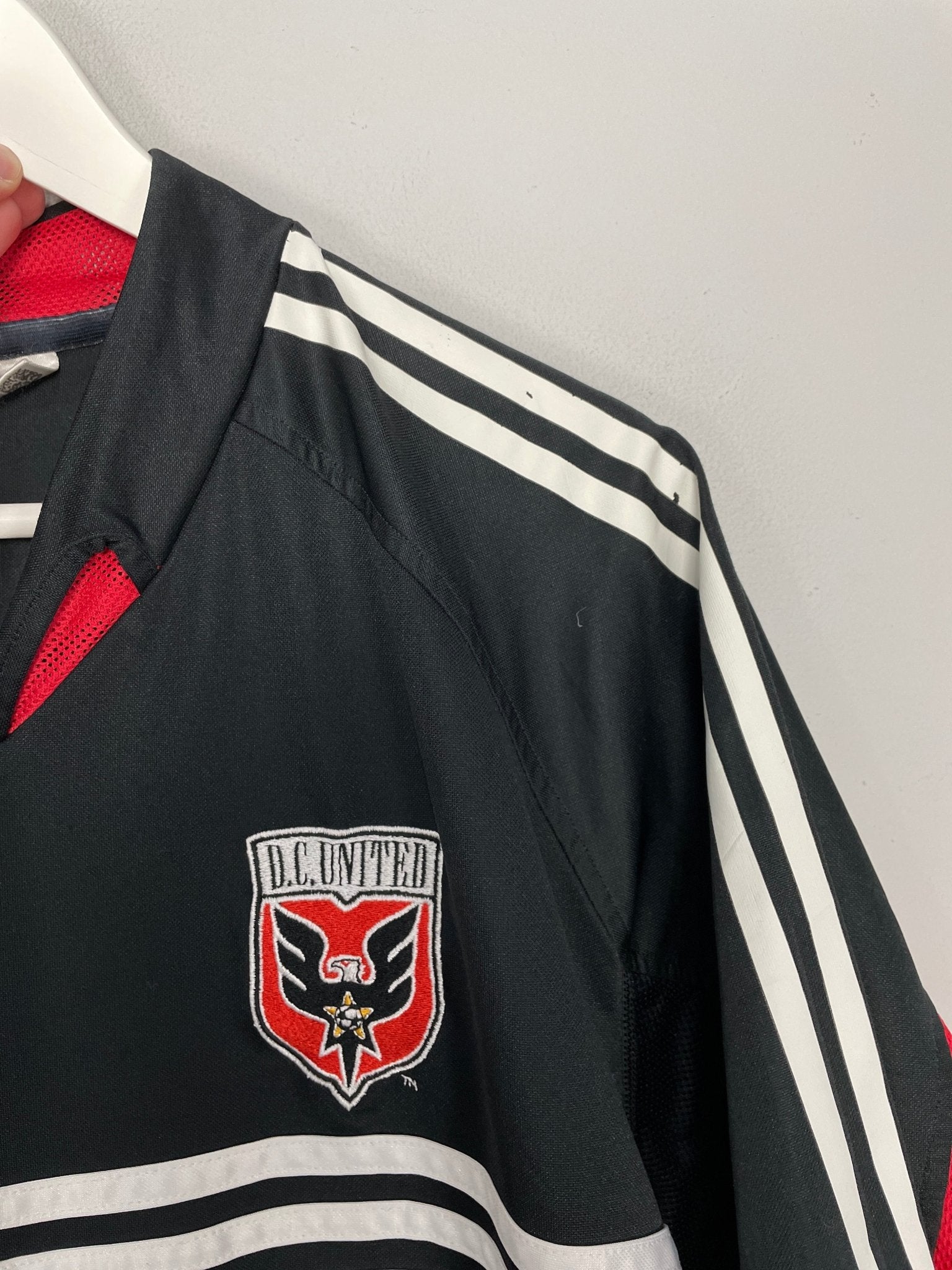 Shop 2004/05 DC UNITED MORENO #99 HOME SHIRT (XL) ADIDAS, classic football shirts, vintage football shirts & retro soccer jerseys at Cult Kits