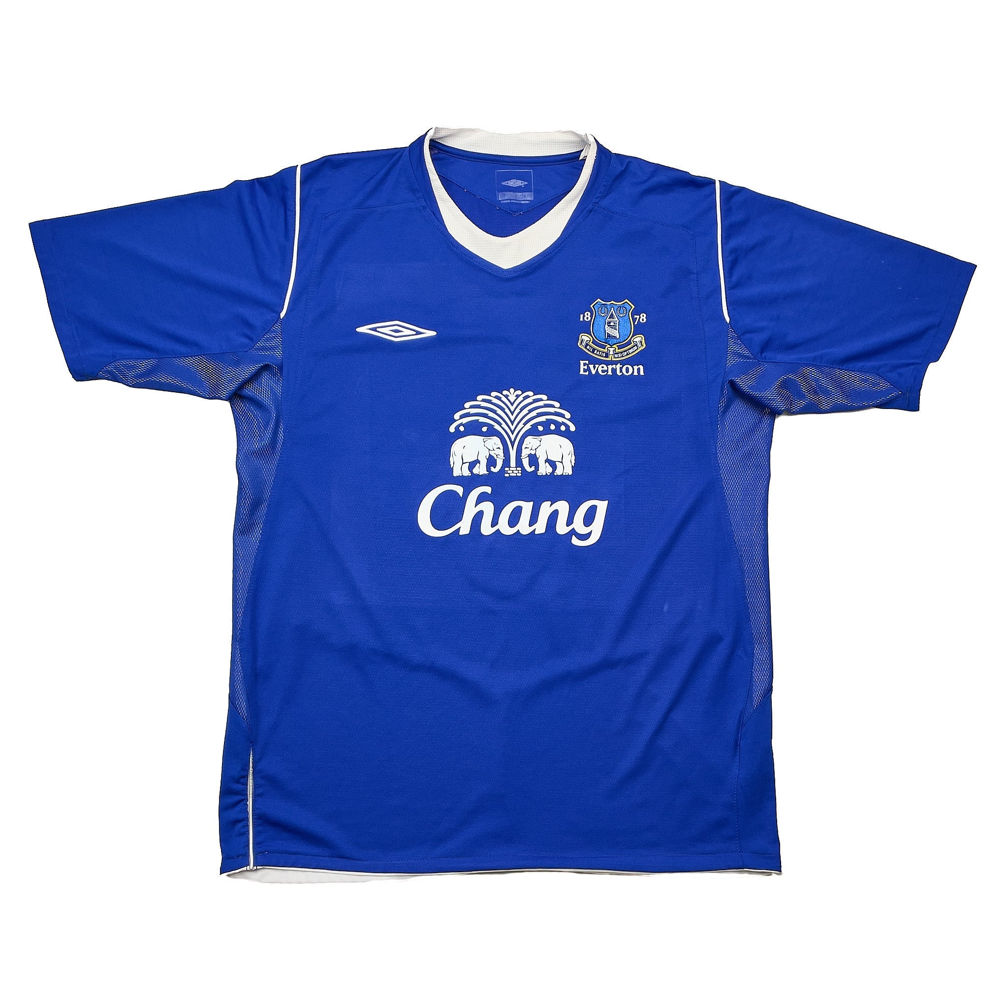 Buy 2004/05 Everton Arteta 6 Home Shirt (M) Umbro ~ Free worldwide shipping ~ Authentic Vintage Football Shirts from Cult Kits