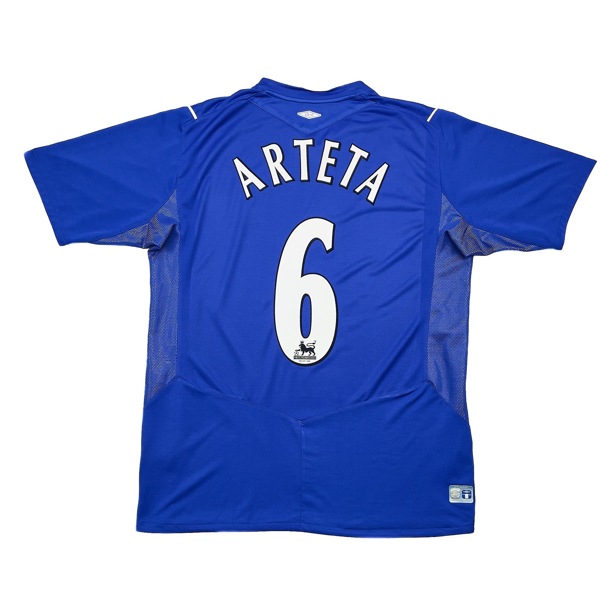 Buy 2004/05 Everton Arteta 6 Home Shirt (M) Umbro ~ Free worldwide shipping ~ Authentic Vintage Football Shirts from Cult Kits