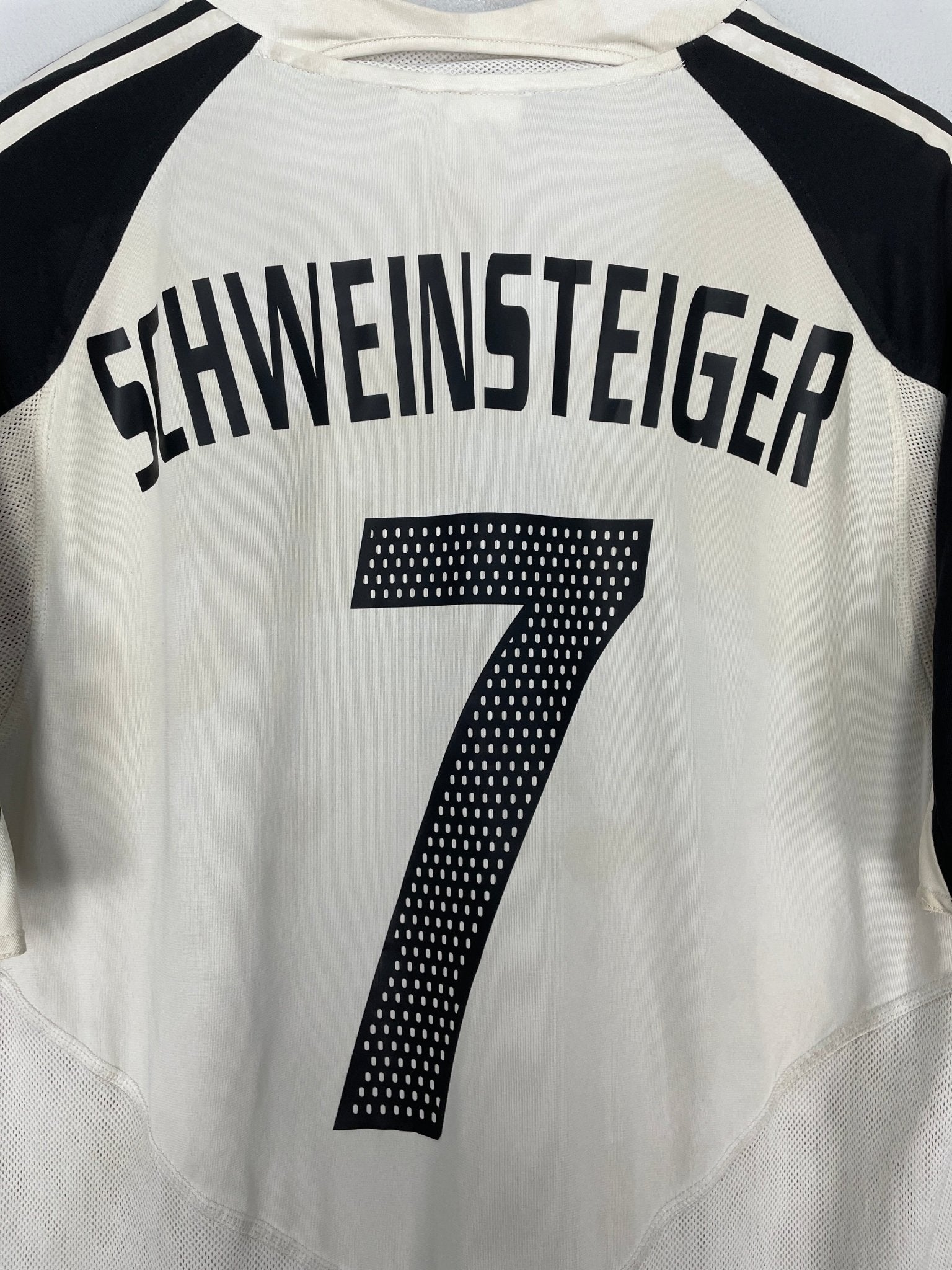 Shop 2004/05 GERMANY SCHWEINSTEIGER #7 HOME SHIRT (L) ADIDAS, classic football shirts, vintage football shirts & retro soccer jerseys at Cult Kits