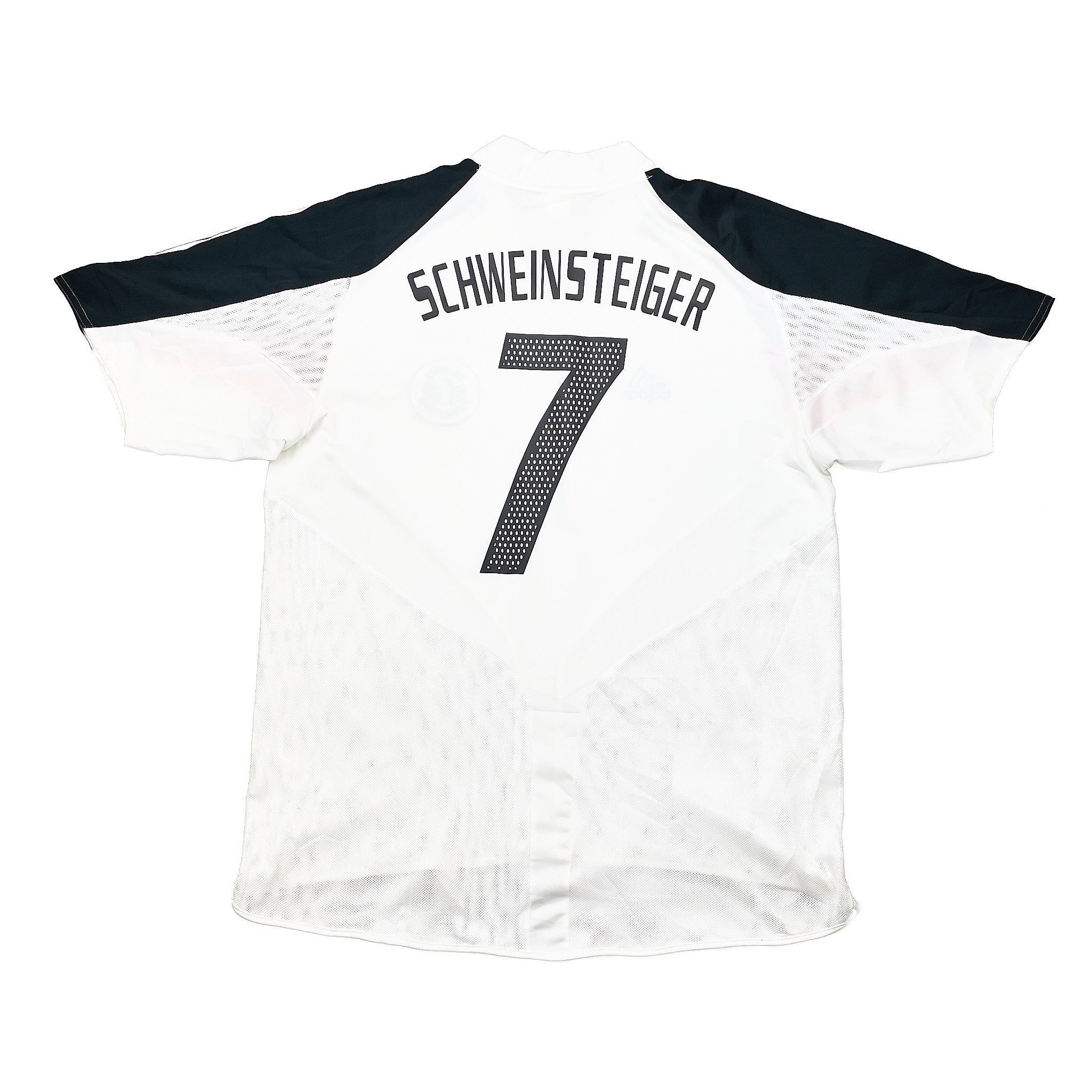 Buy 2004/05 Germany Schweinsteiger 7 Home Shirt (L) Adidas ~ Free worldwide shipping ~ Authentic Vintage Football Shirts from Cult Kits