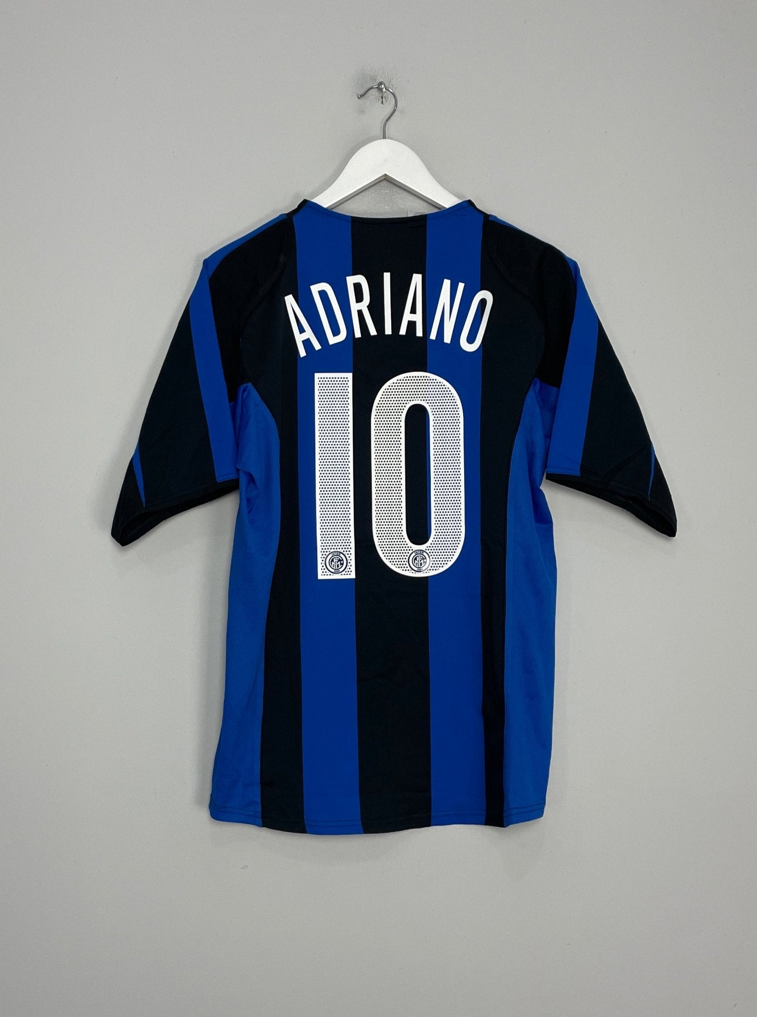 Shop 2004/05 INTER MILAN ADRIANO #10 HOME SHIRT (M) NIKE, classic football shirts, vintage football shirts & retro soccer jerseys at Cult Kits