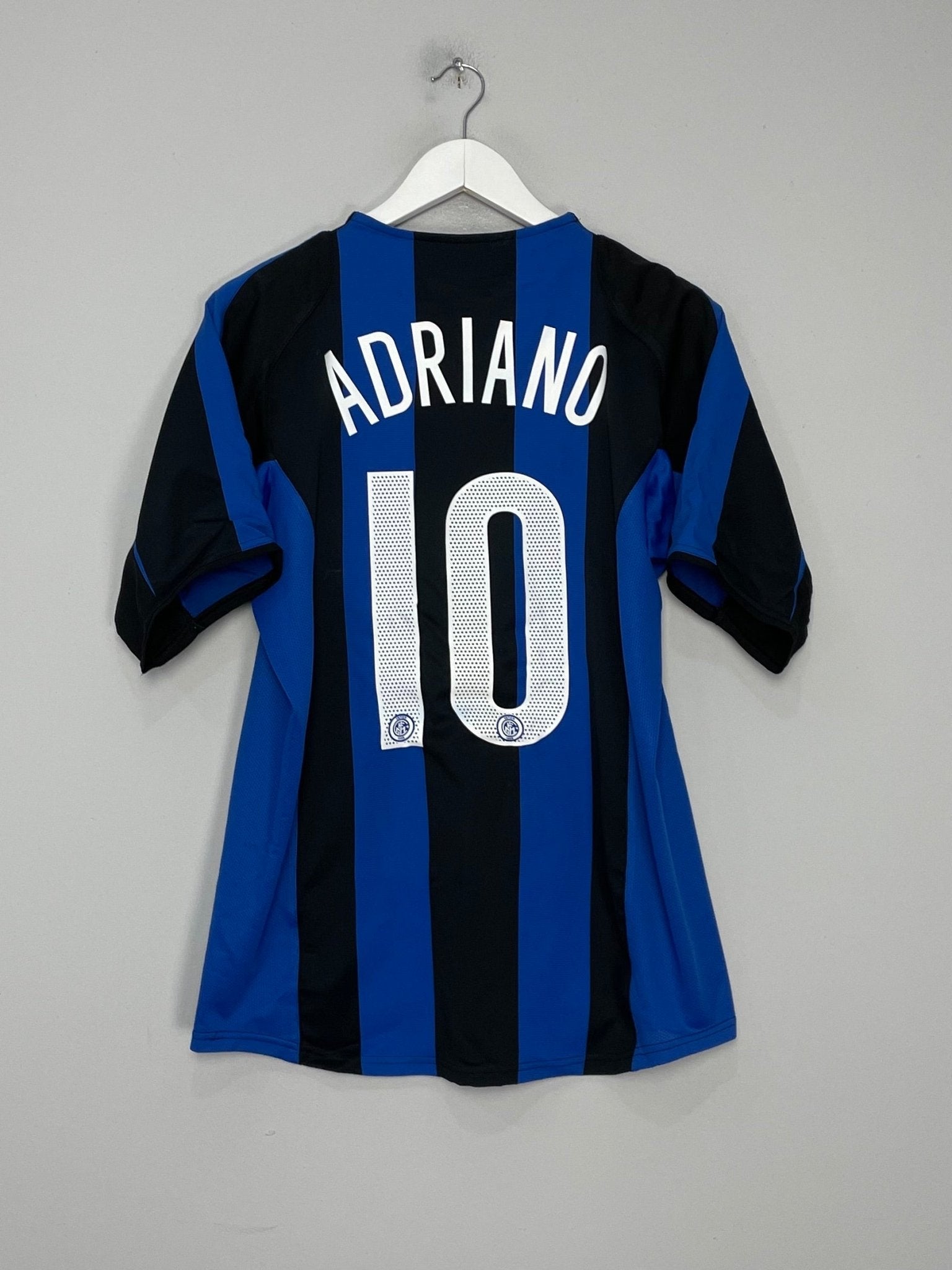 Shop 2004/05 INTER MILAN ADRIANO #10 HOME SHIRT (M) NIKE, classic football shirts, vintage football shirts & retro soccer jerseys at Cult Kits