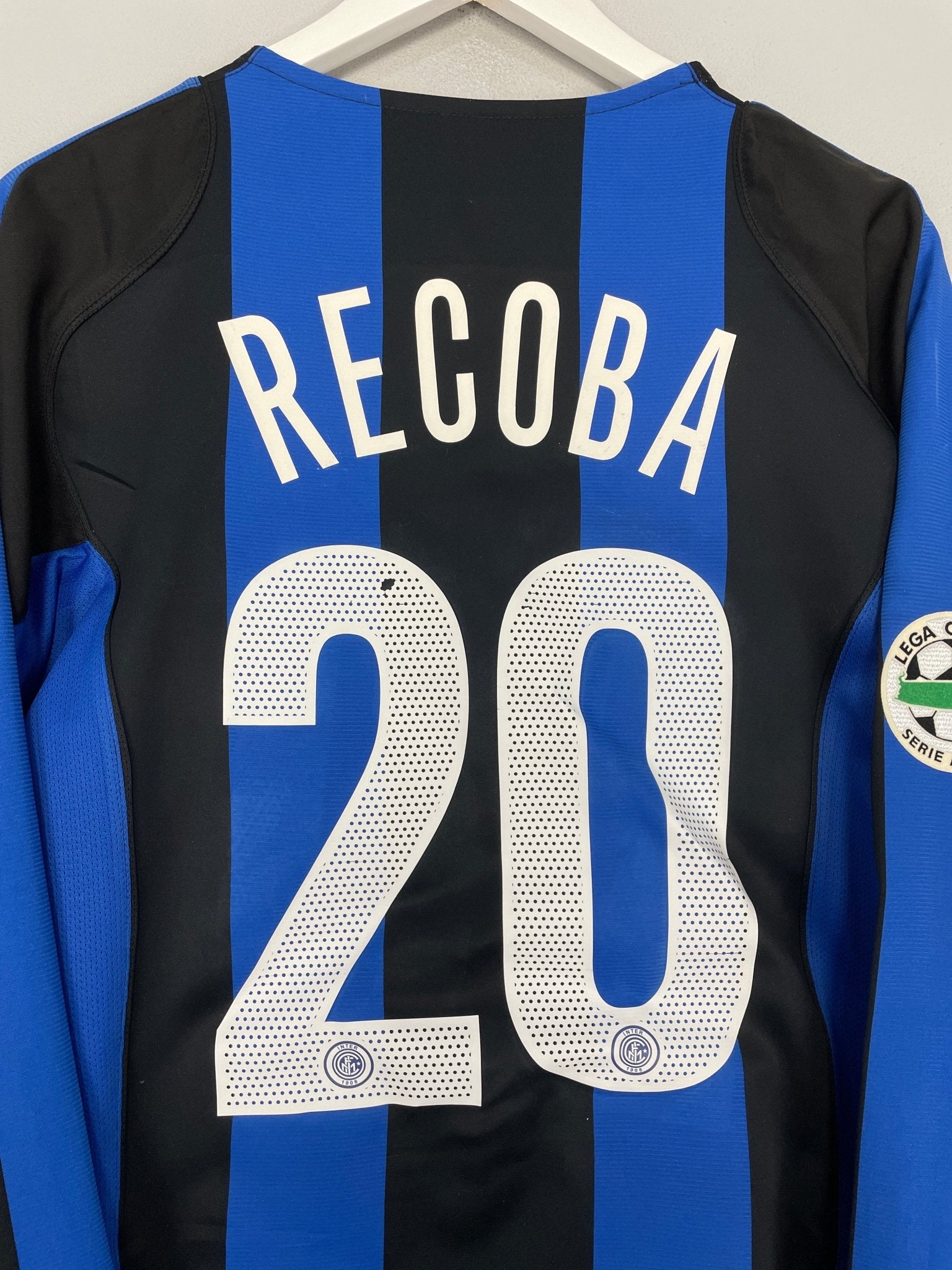 Shop 2004/05 INTER MILAN RECOBA #20 L/S HOME SHIRT (M) NIKE, classic football shirts, vintage football shirts & retro soccer jerseys at Cult Kits