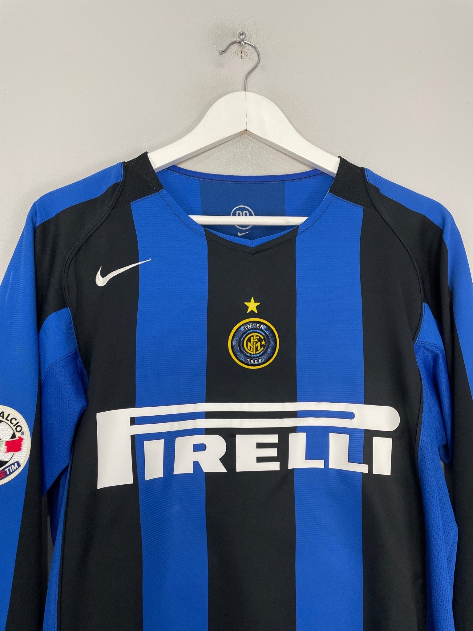 Shop 2004/05 INTER MILAN RECOBA #20 L/S HOME SHIRT (M) NIKE, classic football shirts, vintage football shirts & retro soccer jerseys at Cult Kits