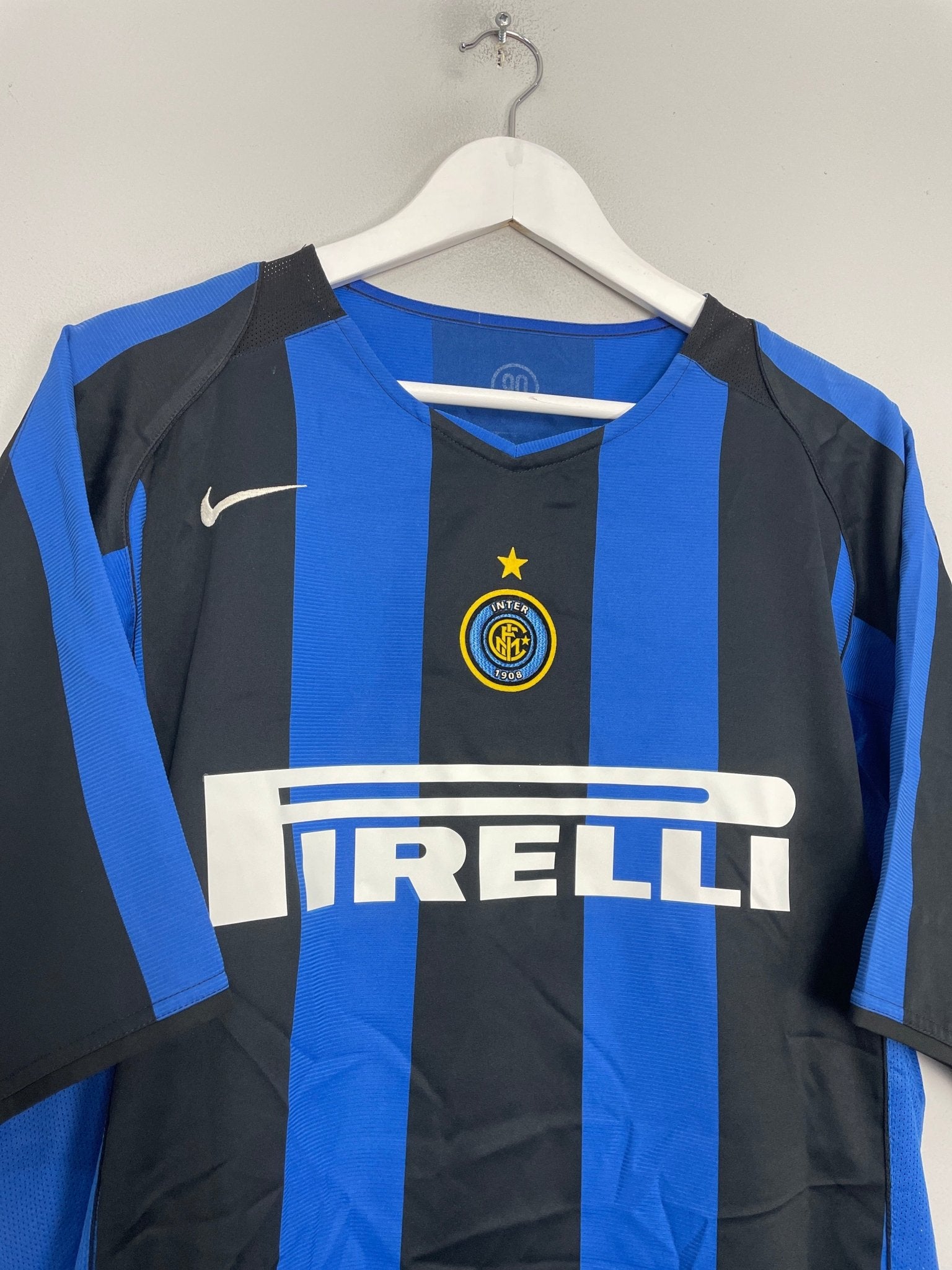 Shop 2004/05 INTER MILAN VIERI #32 HOME SHIRT (XL) NIKE, classic football shirts, vintage football shirts & retro soccer jerseys at Cult Kits