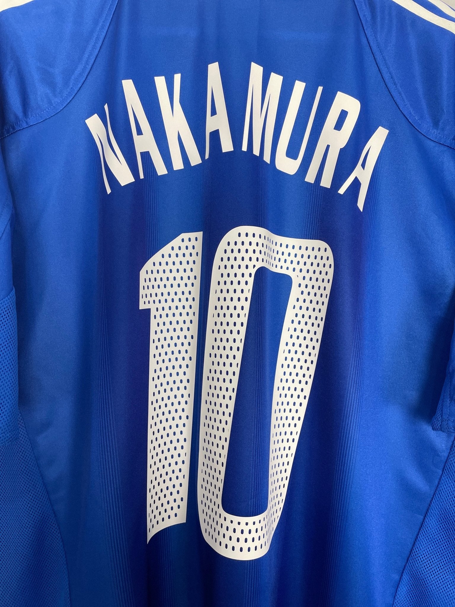 Shop 2004/05 JAPAN NAKAMURA #10 HOME SHIRT (XL) ADIDAS, classic football shirts, vintage football shirts & retro soccer jerseys at Cult Kits