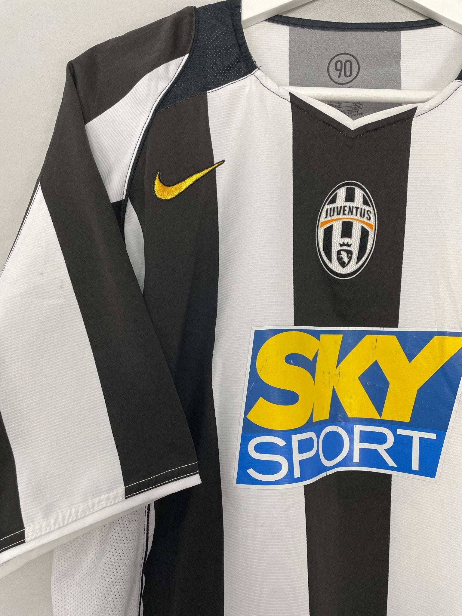 Shop 2004/05 JUVENTUS CANNAVARO #28 HOME SHIRT (XL) NIKE, classic football shirts, vintage football shirts & retro soccer jerseys at Cult Kits