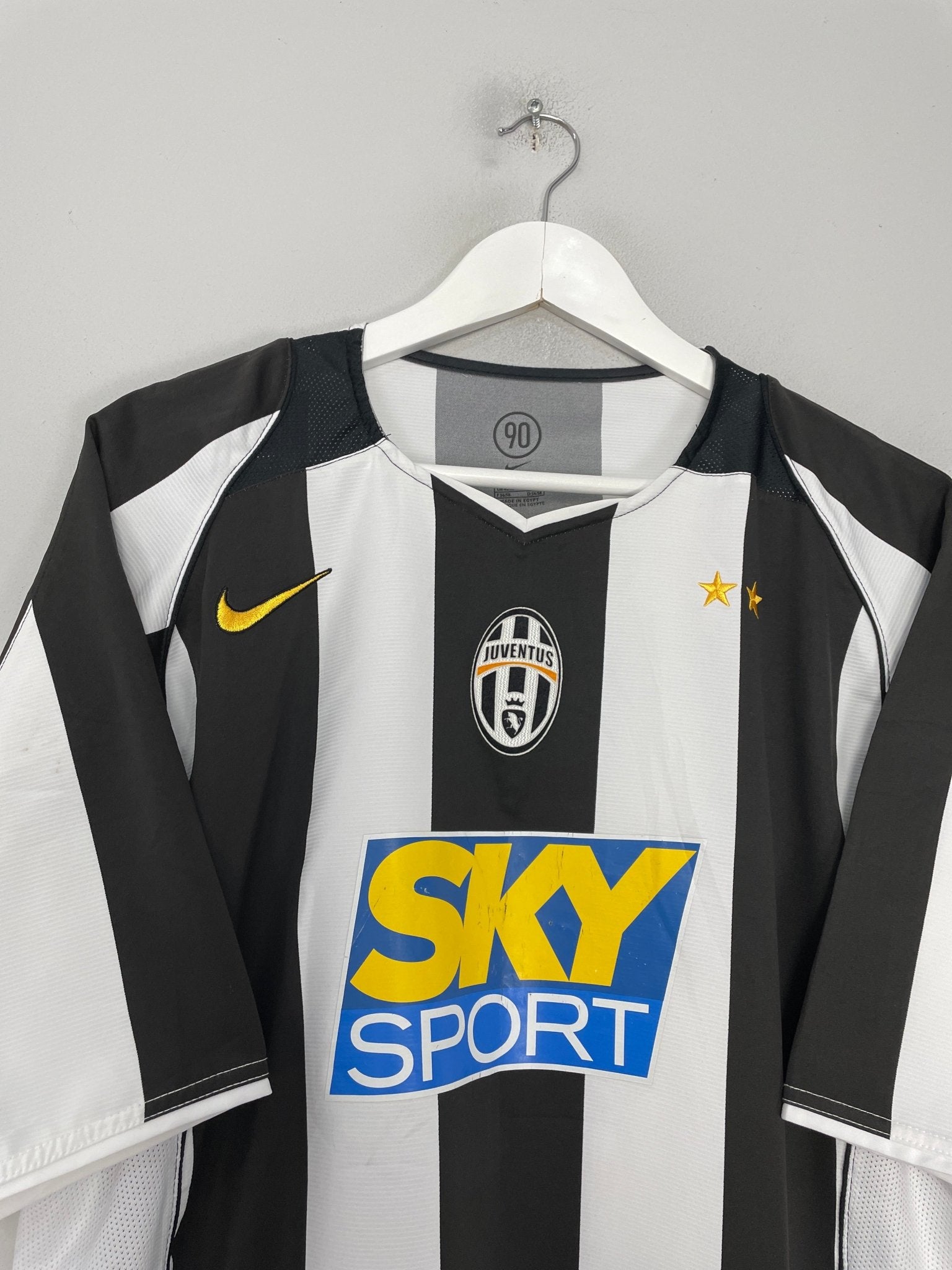 Shop 2004/05 JUVENTUS CANNAVARO #28 HOME SHIRT (XL) NIKE, classic football shirts, vintage football shirts & retro soccer jerseys at Cult Kits