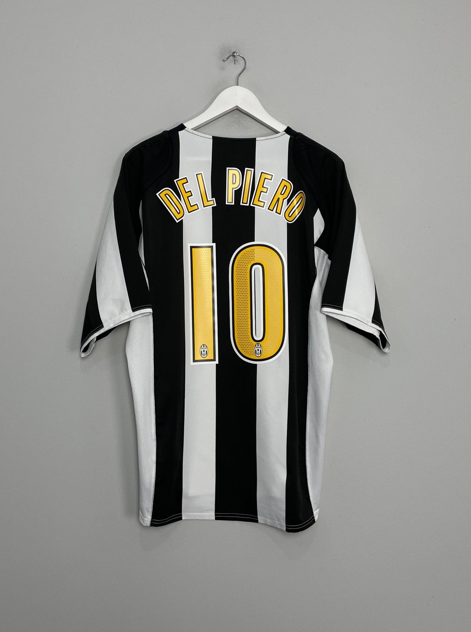Shop 2004/05 JUVENTUS DEL PIERO #10 HOME SHIRT (XL) NIKE, classic football shirts, vintage football shirts & retro soccer jerseys at Cult Kits