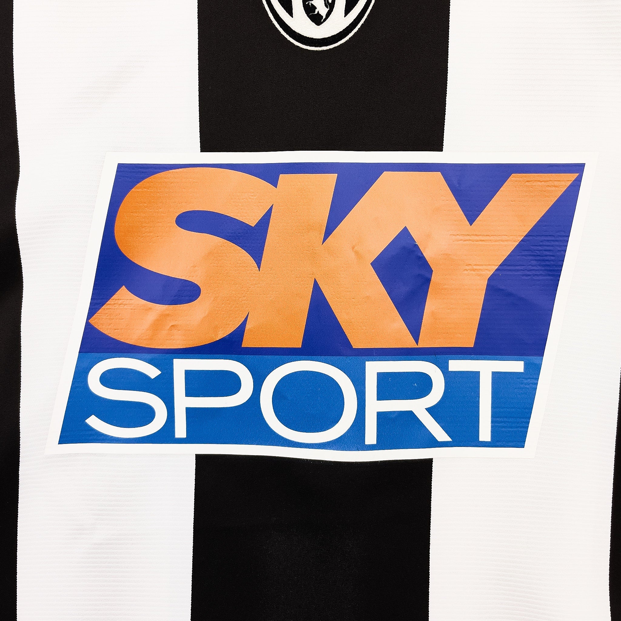 Buy 2004/05 Juventus Del Piero 10 L/S Home Shirt (M) Nike ~ Free worldwide shipping ~ Authentic Vintage Football Shirts from Cult Kits