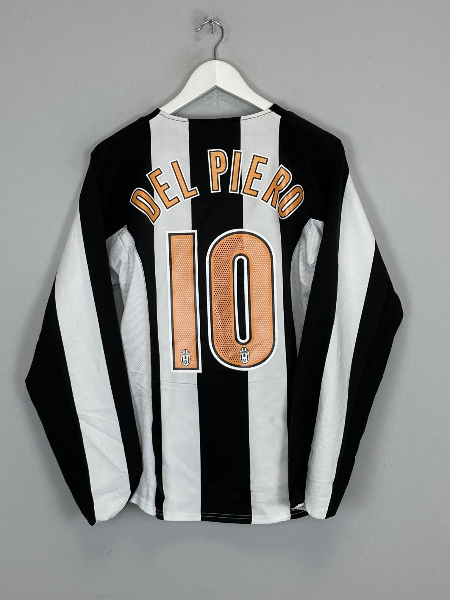 Shop 2004/05 JUVENTUS DEL PIERO #10 L/S HOME SHIRT (S) NIKE, classic football shirts, vintage football shirts & retro soccer jerseys at Cult Kits