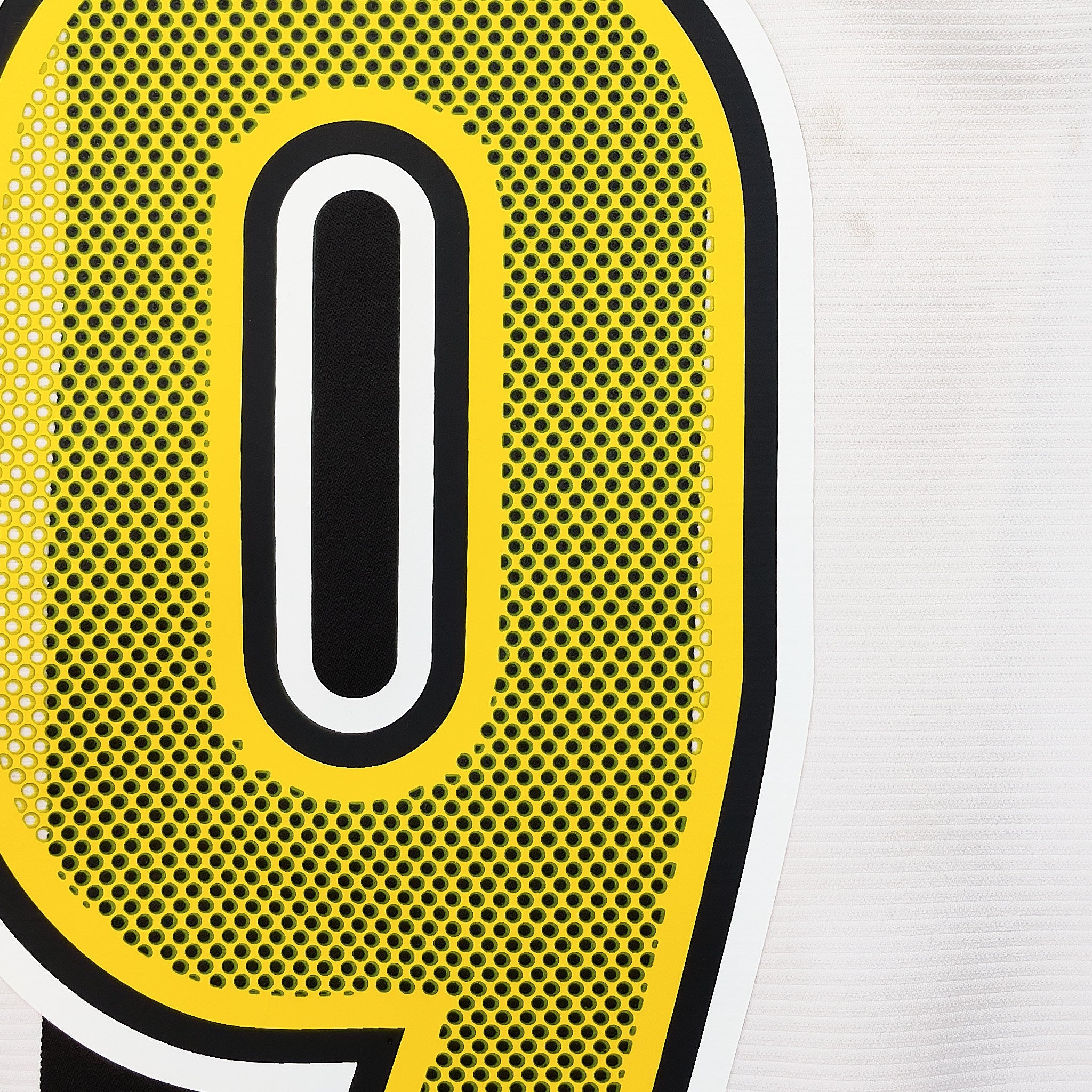Buy 2004/05 Juventus Ibrahimovic 8 Home Shirt (XL) Nike ~ Free worldwide shipping ~ Authentic Vintage Football Shirts from Cult Kits