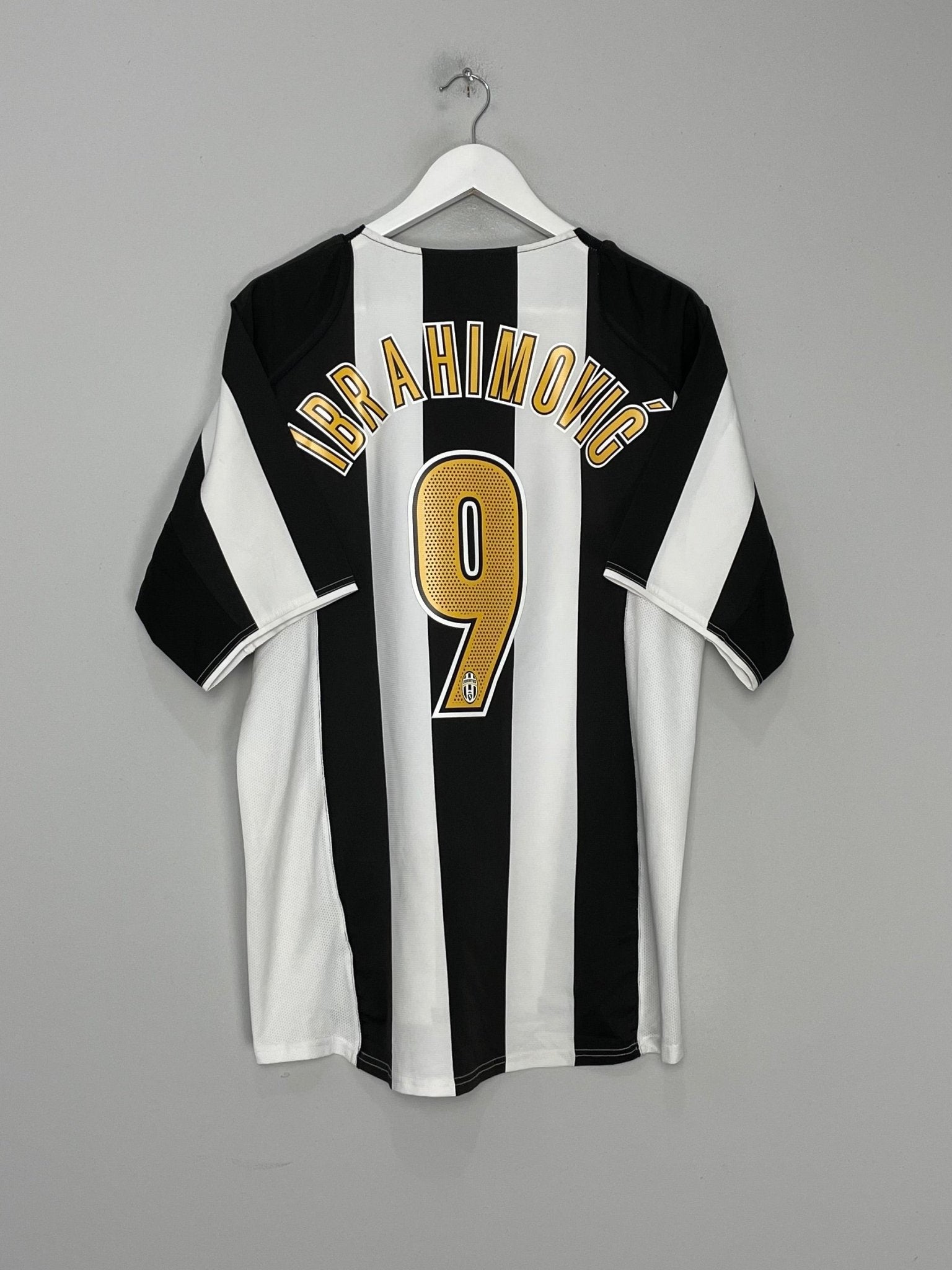 2004/05 JUVENTUS IBRAHIMOVIC #9 HOME SHIRT (L) NIKE – Cult Kits