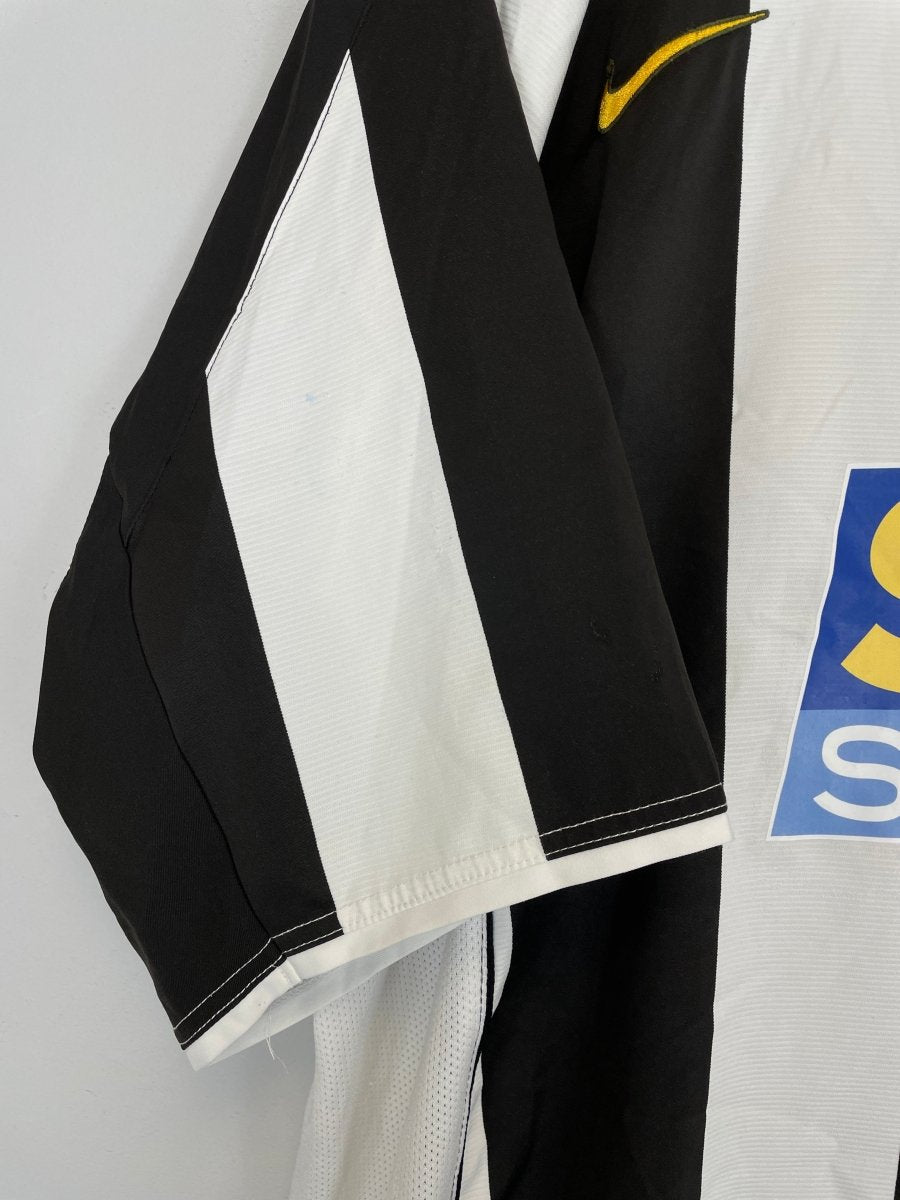 2004/05 JUVENTUS IBRAHIMOVIC 9 HOME SHIRT (M) NIKE - Cult Kits - Medium - Buy Vintage Football Shirts, Authentic Retro Football Shirts For Sale, Classic Football Shirts & Soccer Jersey