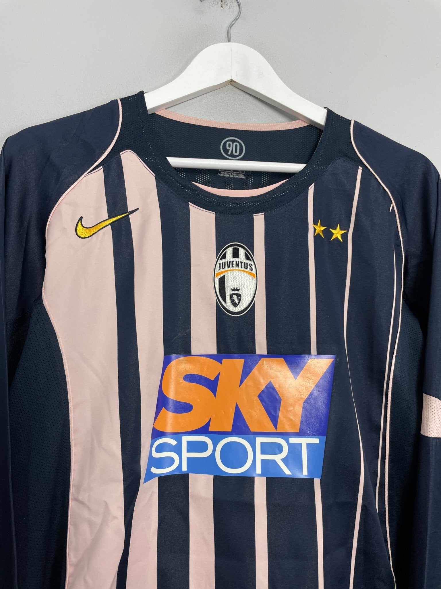 Shop 2004/05 JUVENTUS IBRAHIMOVIC #9 L/S AWAY SHIRT (L) NIKE, classic football shirts, vintage football shirts & retro soccer jerseys at Cult Kits