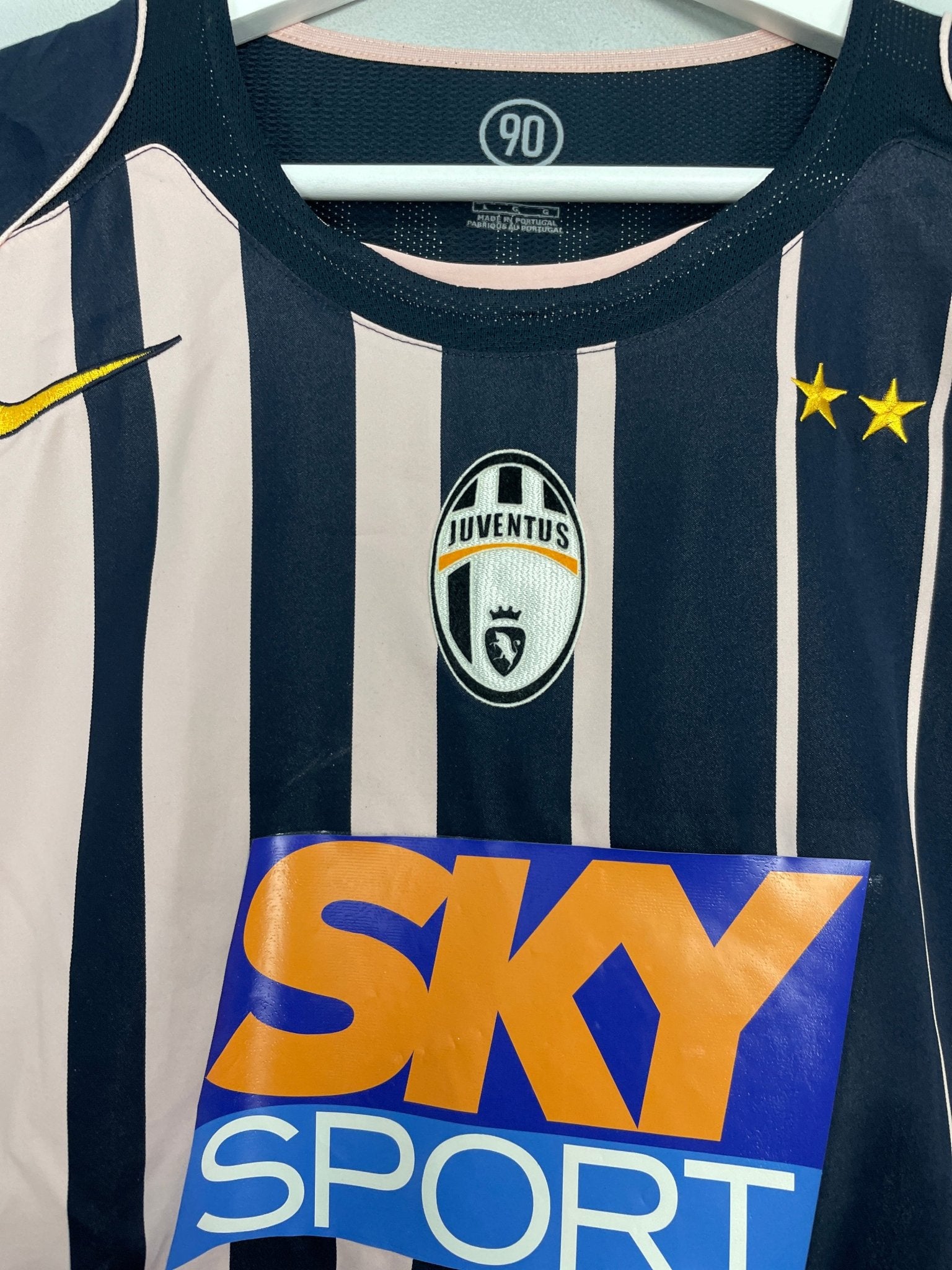 Shop 2004/05 JUVENTUS IBRAHIMOVIC #9 L/S AWAY SHIRT (L) NIKE, classic football shirts, vintage football shirts & retro soccer jerseys at Cult Kits
