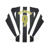 Buy 2004/05 Juventus Ibrahmiovic 9 L/S Home Shirt (XL) Nike ~ Free worldwide shipping ~ Authentic Vintage Football Shirts from Cult Kits