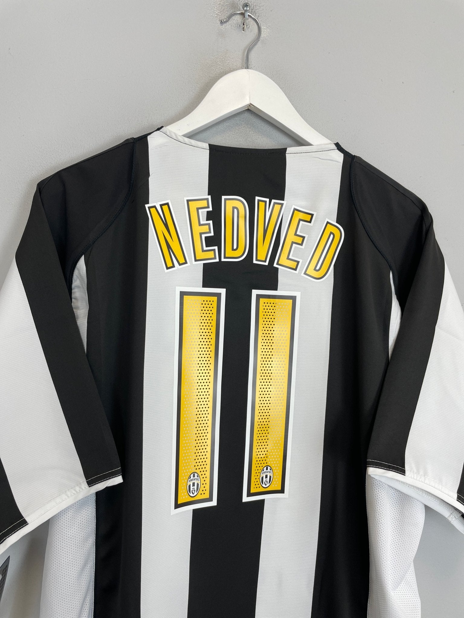 Shop 2004/05 JUVENTUS NEDVED #11 *BNWT* HOME SHIRT (XL) NIKE, classic football shirts, vintage football shirts & retro soccer jerseys at Cult Kits