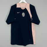 Shop 2004/05 JUVENTUS TRAINING SHIRT (XL) NIKE, classic football shirts, vintage football shirts & retro soccer jerseys at Cult Kits