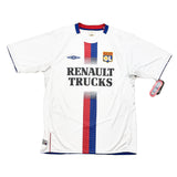Buy 2004/05 Lyon Juninho 8 *BNWT* Home Shirt (L) Umbro ~ Free worldwide shipping ~ Authentic Vintage Football Shirts from Cult Kits
