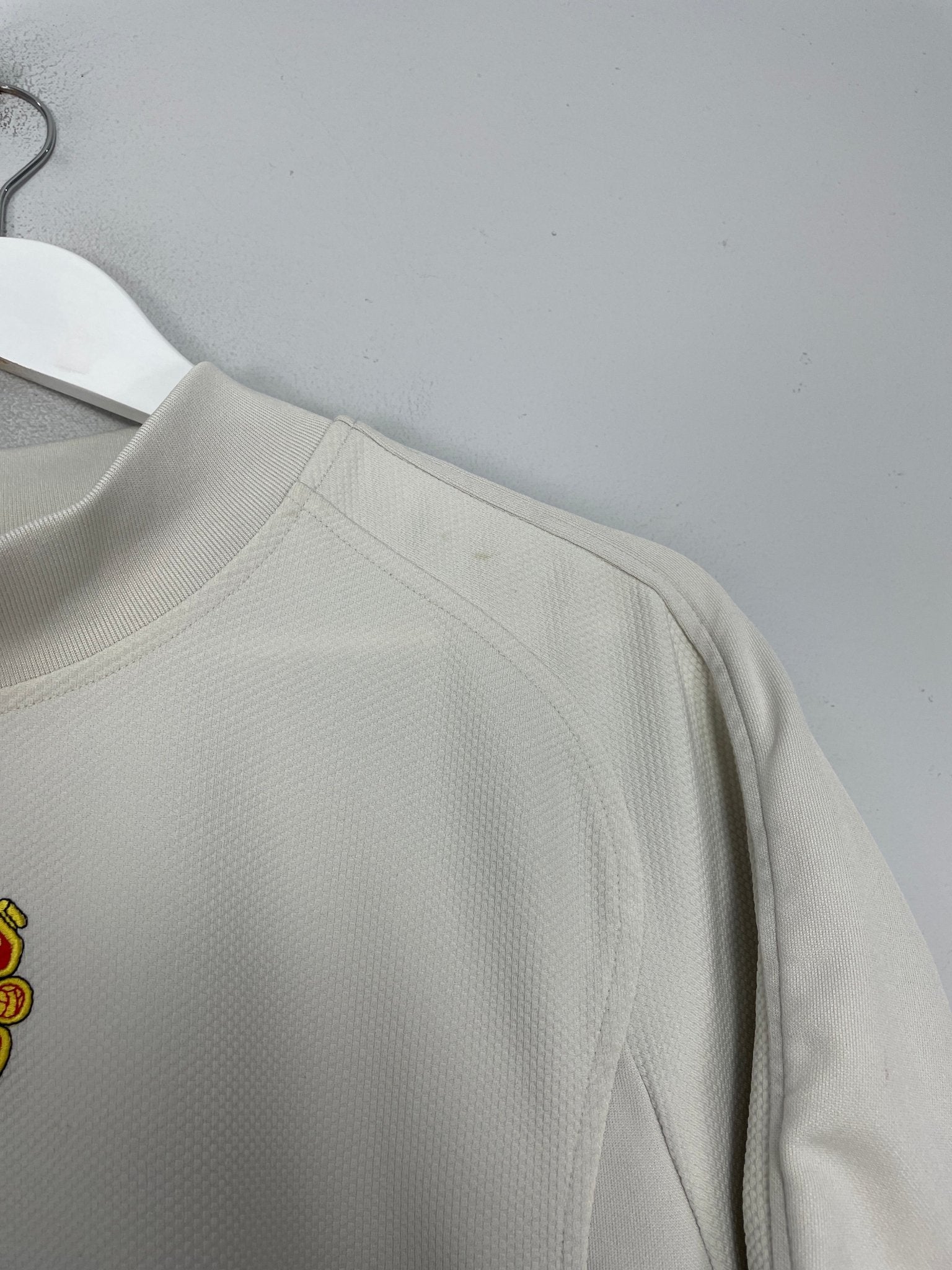 Shop 2004/05 MANCHESTER UNITED TRAINING SHIRT (L) NIKE, classic football shirts, vintage football shirts & retro soccer jerseys at Cult Kits
