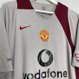Shop 2004/05 MANCHESTER UNITED TRAINING SHIRT (XL) NIKE, classic football shirts, vintage football shirts & retro soccer jerseys at Cult Kits