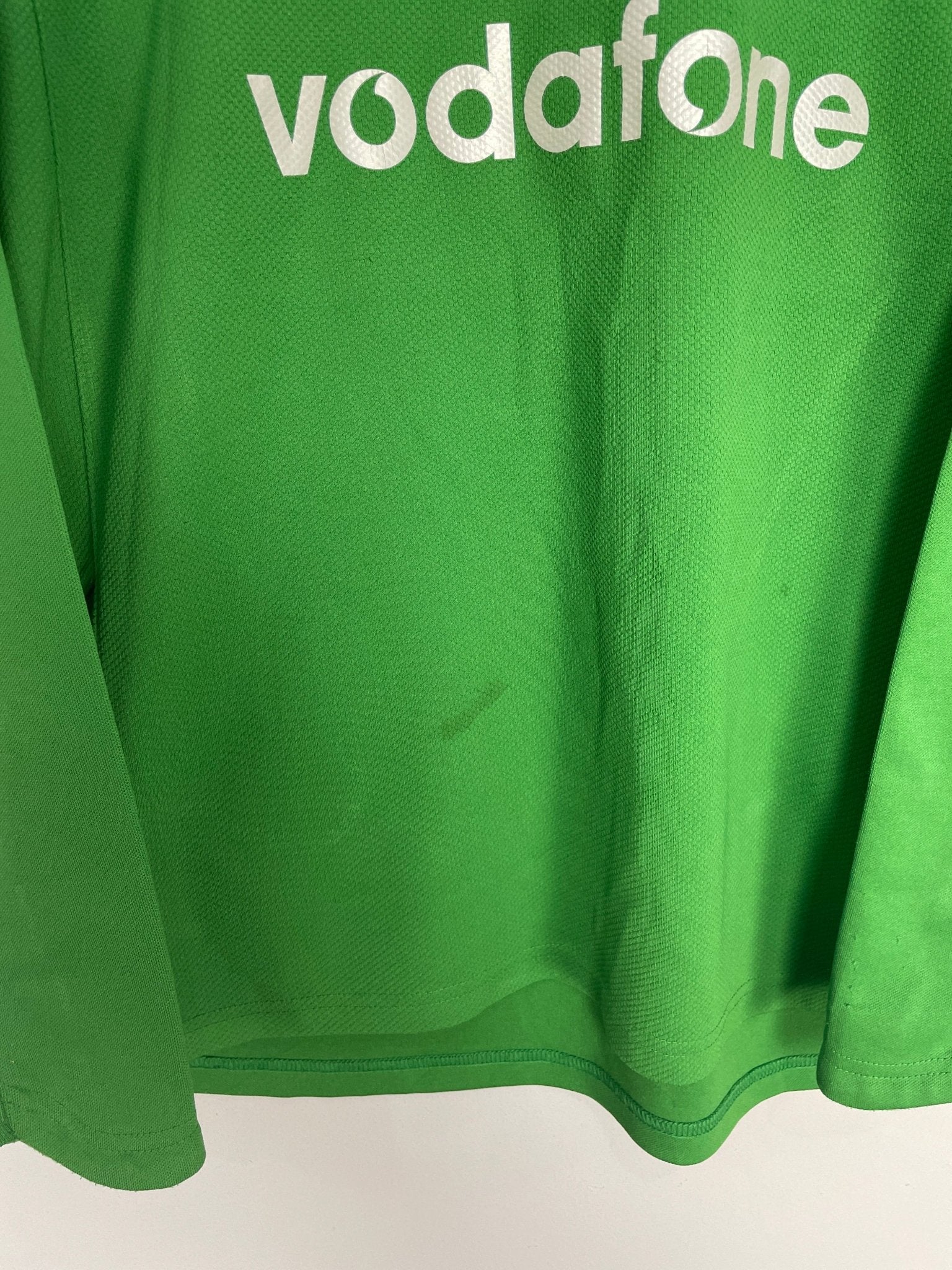 Shop 2004/05 MANCHESTER UNITED VAN DER SAR #19 GK SHIRT (L) NIKE, classic football shirts, vintage football shirts & retro soccer jerseys at Cult Kits