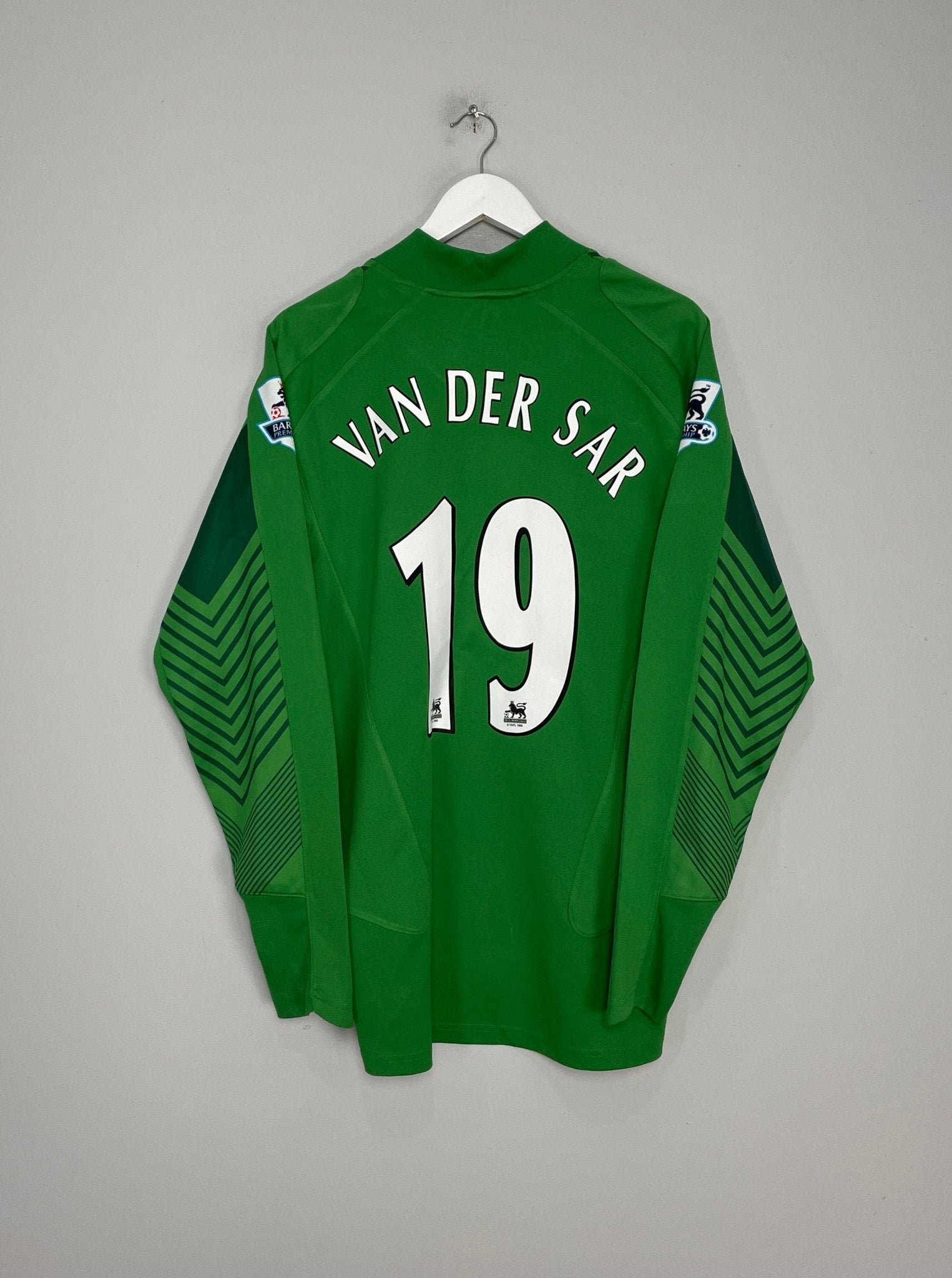 Shop 2004/05 MANCHESTER UNITED VAN DER SAR #19 GK SHIRT (L) NIKE, classic football shirts, vintage football shirts & retro soccer jerseys at Cult Kits