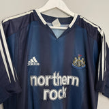 Shop 2004/05 NEWCASTLE UNITED KLUIVERT #11 AWAY SHIRT (M) ADIDAS, classic football shirts, vintage football shirts & retro soccer jerseys at Cult Kits