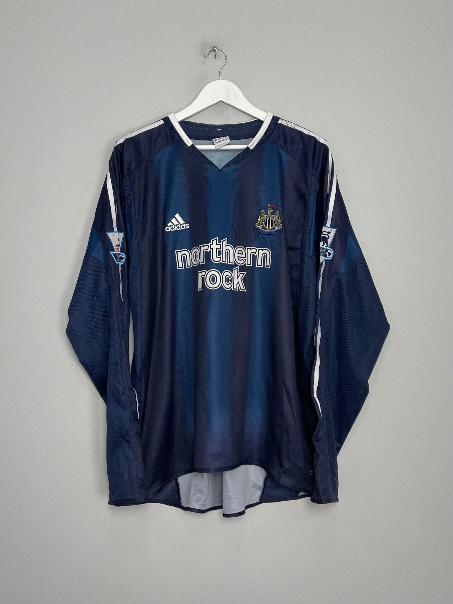 Shop 2004/05 NEWCASTLE UNITED OWEN #10 L/S AWAY SHIRT (XXL) ADIDAS, classic football shirts, vintage football shirts & retro soccer jerseys at Cult Kits