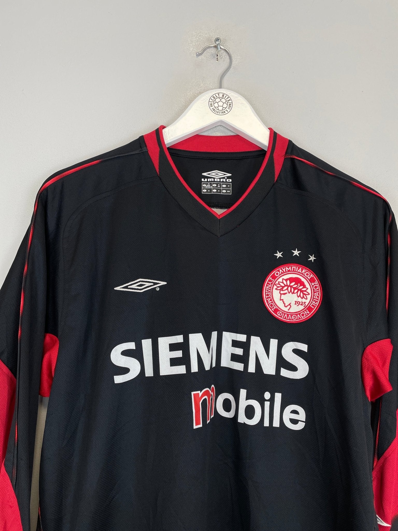 Shop 2004/05 OLYMPIAKOS *BNWT* GK SHIRT (M) UMBRO, classic football shirts, vintage football shirts & retro soccer jerseys at Cult Kits