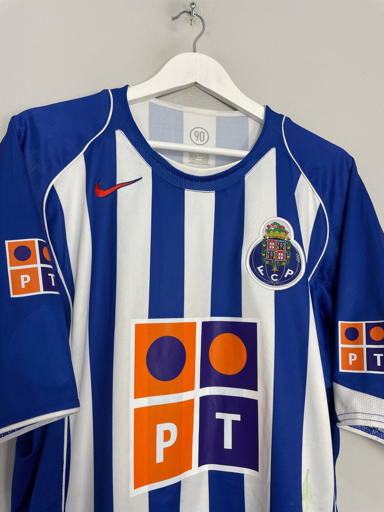 Shop 2004/05 PORTO HOME SHIRT (XL) NIKE, classic football shirts, vintage football shirts & retro soccer jerseys at Cult Kits