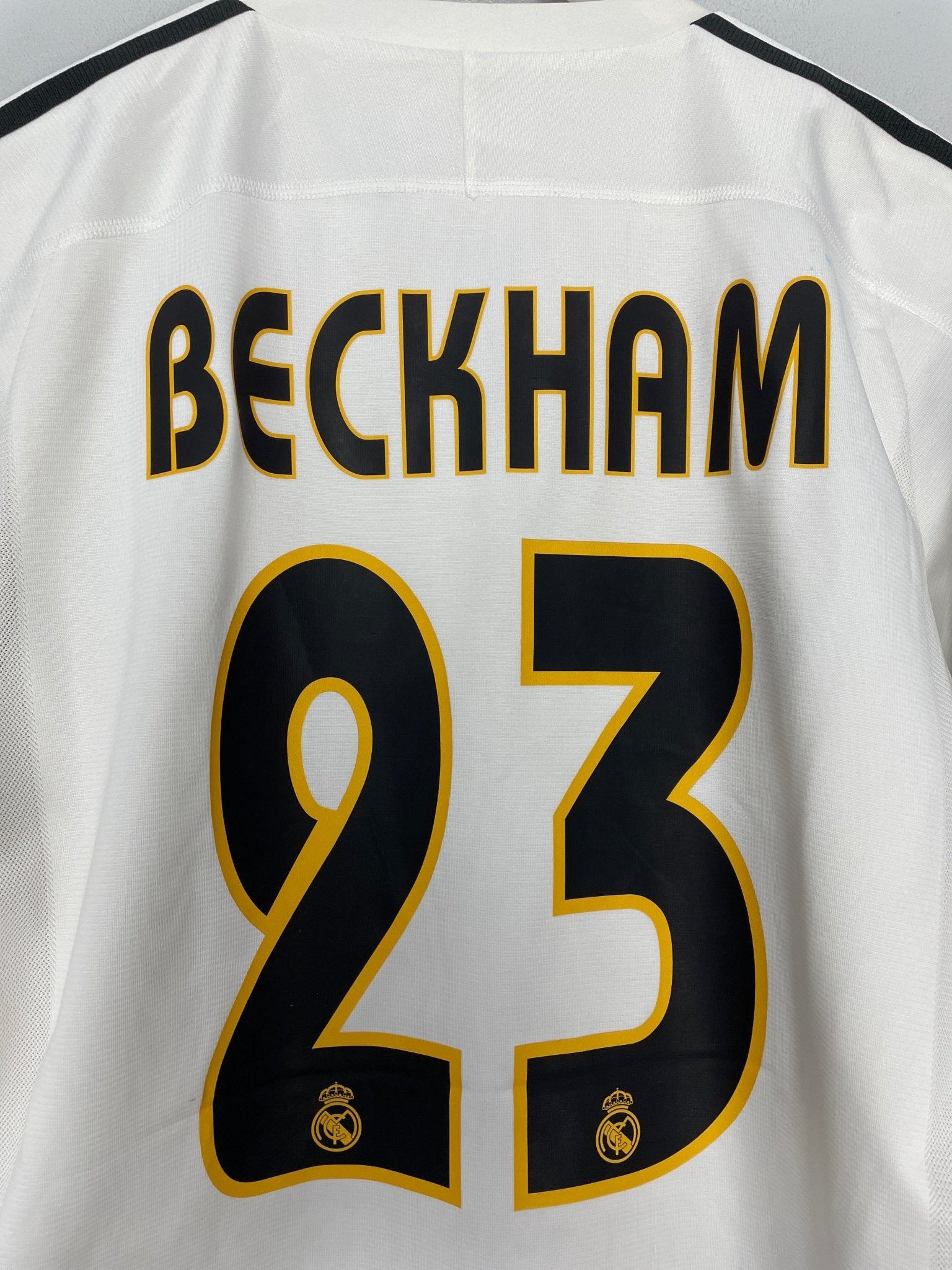 Shop 2004/05 REAL MADIRD BECKHAM #23 *PLAYER ISSUE* HOME SHIRT (M) ADIDAS, classic football shirts, vintage football shirts & retro soccer jerseys at Cult Kits