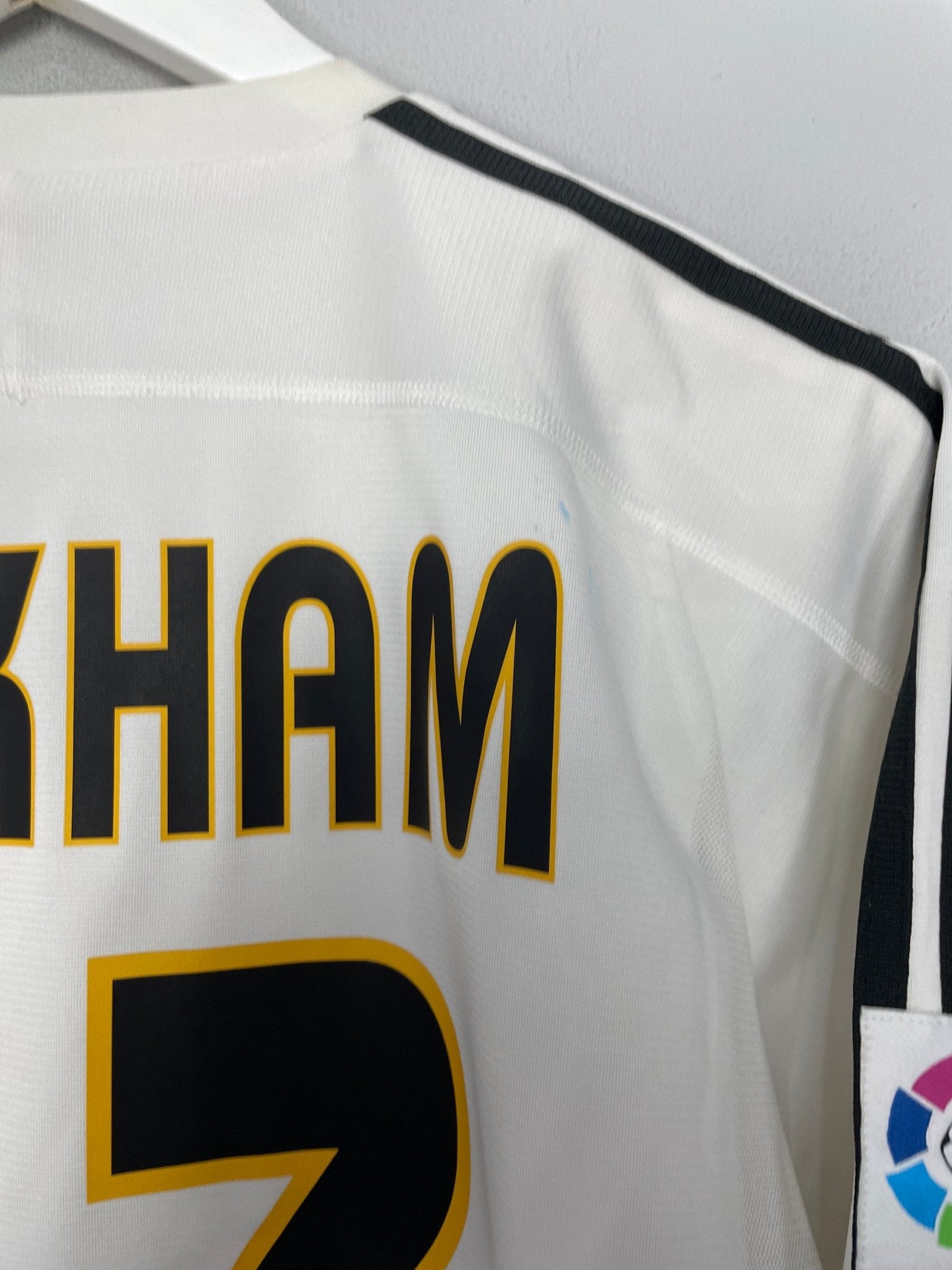 Shop 2004/05 REAL MADIRD BECKHAM #23 *PLAYER ISSUE* HOME SHIRT (M) ADIDAS, classic football shirts, vintage football shirts & retro soccer jerseys at Cult Kits