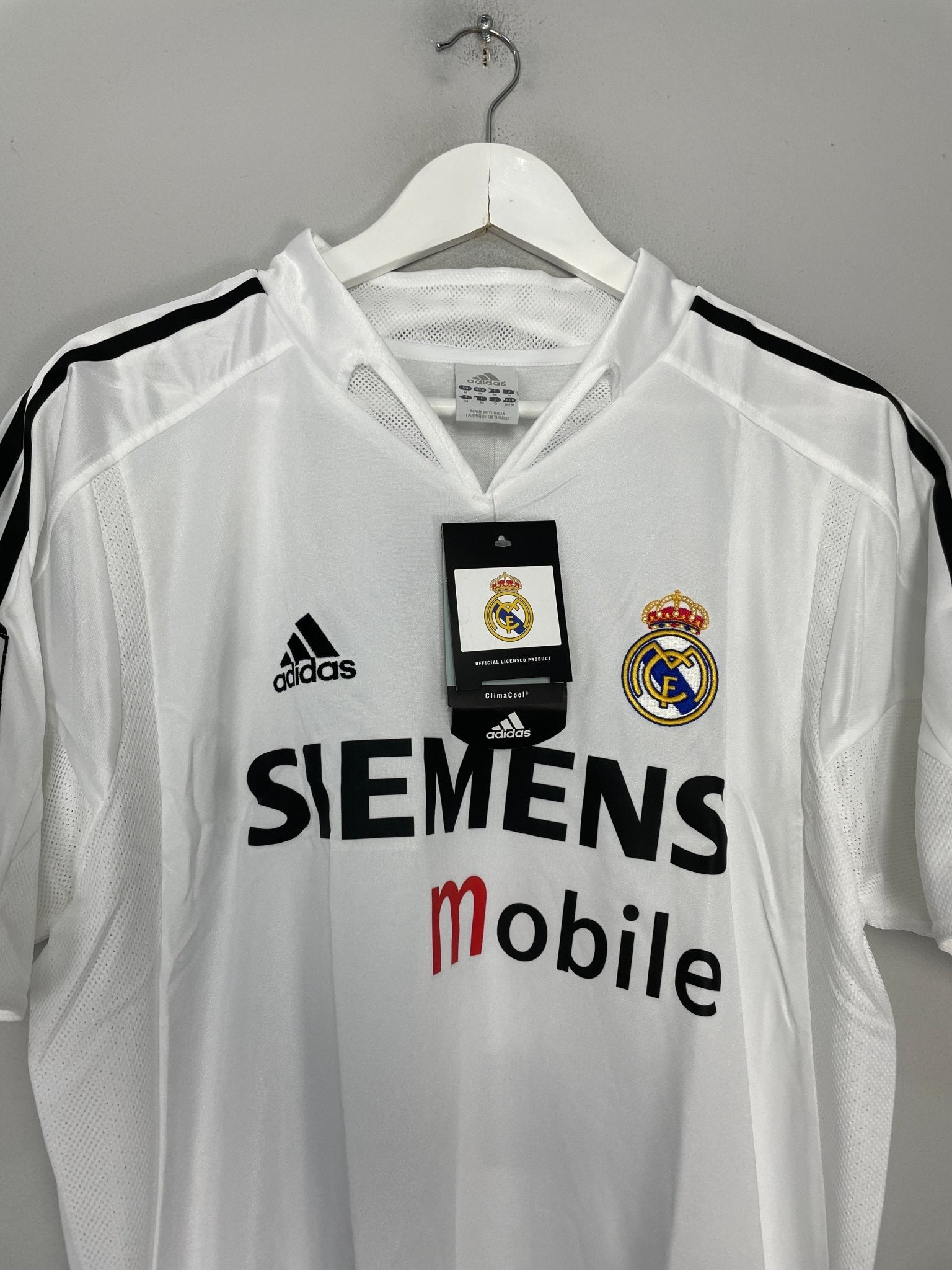 Shop 2004/05 REAL MADRID BECKHAM #23 *BNWT* HOME SHIRT (M) ADIDAS, classic football shirts, vintage football shirts & retro soccer jerseys at Cult Kits