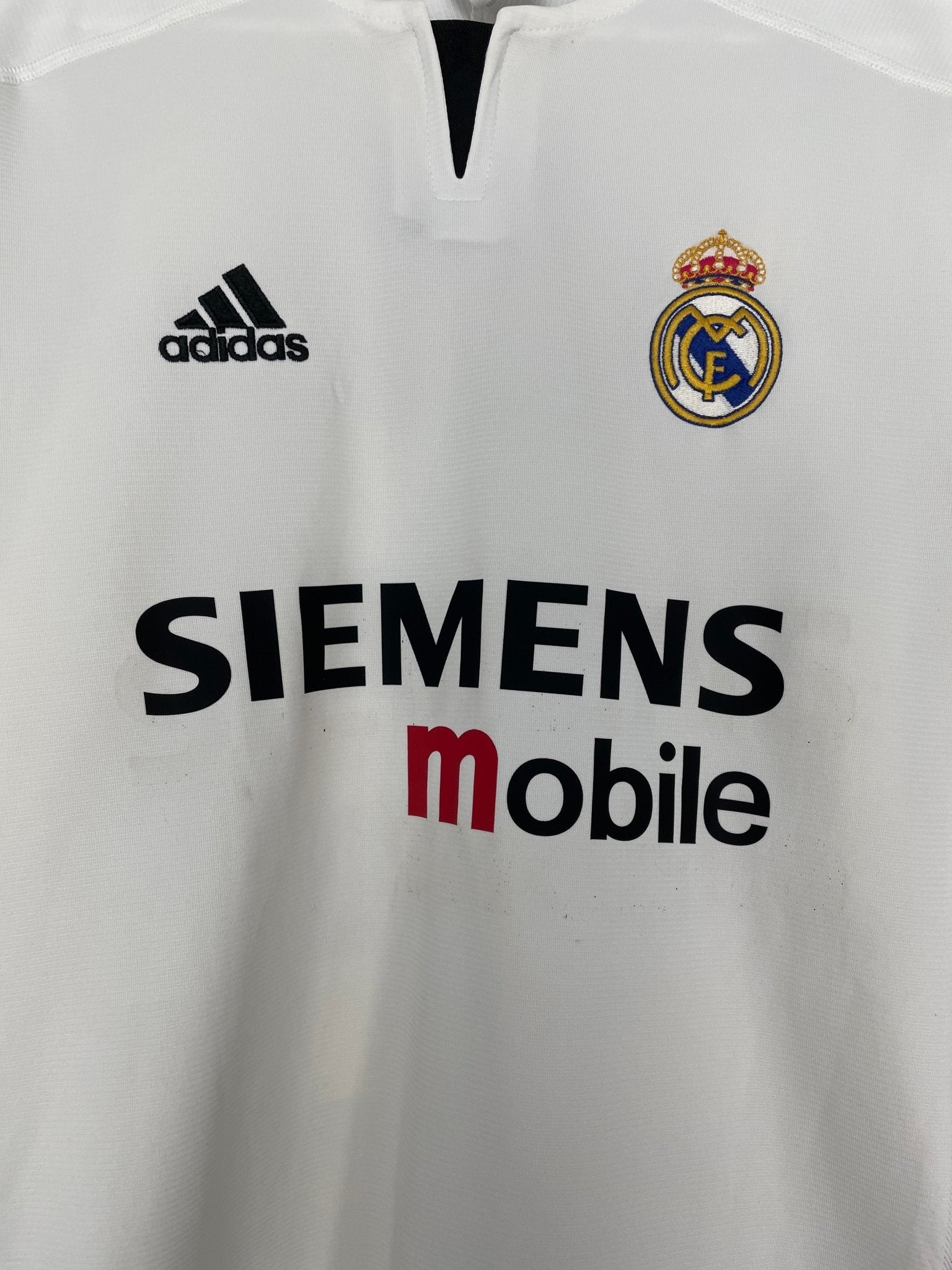 Shop 2004/05 REAL MADRID BECKHAM #23 C/L L/S HOME SHIRT (M) ADIDAS, classic football shirts, vintage football shirts & retro soccer jerseys at Cult Kits