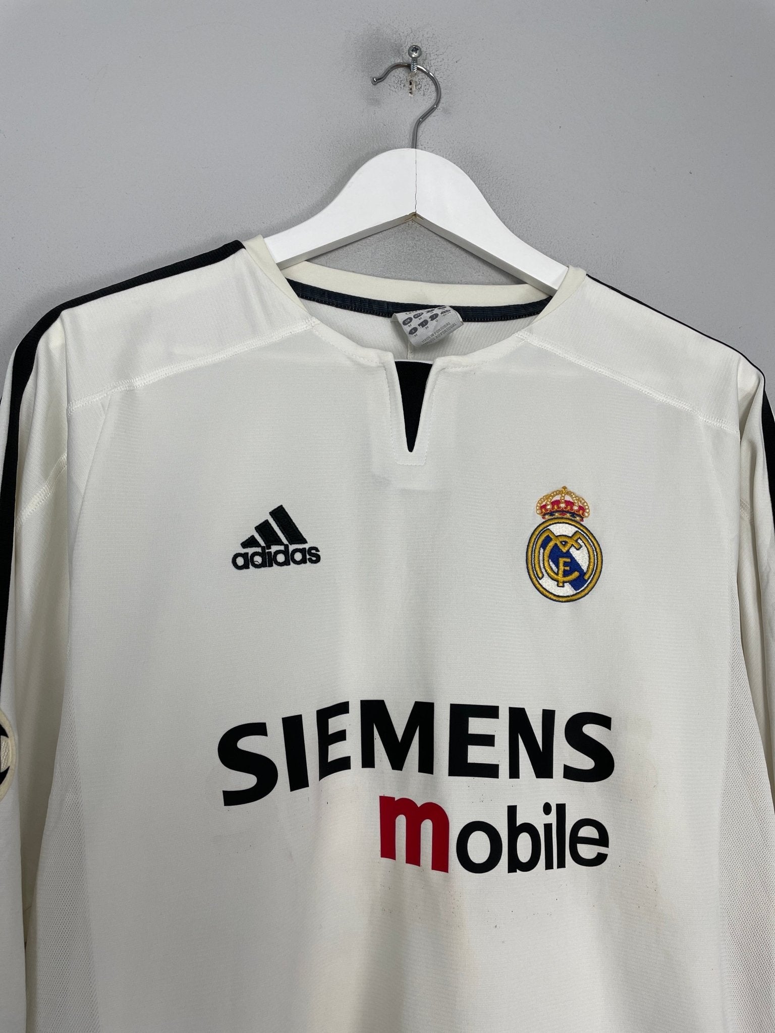 Shop 2004/05 REAL MADRID BECKHAM #23 C/L L/S HOME SHIRT (M) ADIDAS, classic football shirts, vintage football shirts & retro soccer jerseys at Cult Kits