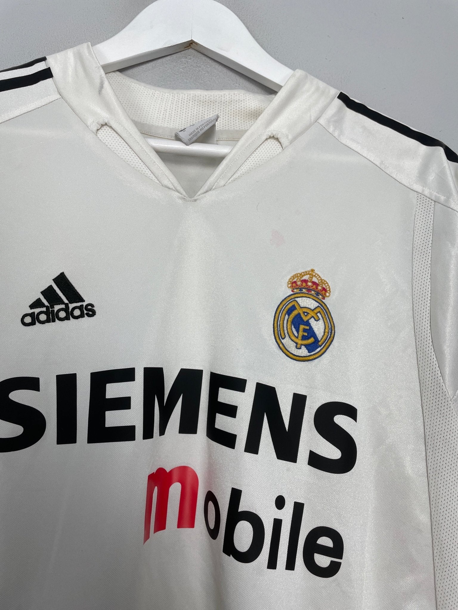 Shop 2004/05 REAL MADRID BECKHAM #23 L/S HOME SHIRT (M) ADIDAS, classic football shirts, vintage football shirts & retro soccer jerseys at Cult Kits