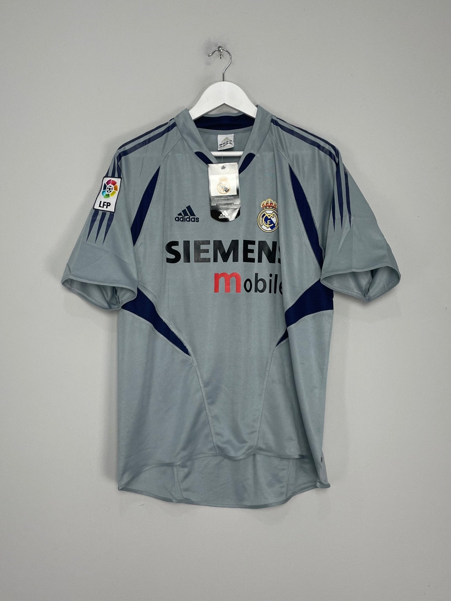 Shop 2004/05 REAL MADRID CASILLAS #1 *BNWT* GK SHIRT (M) ADIDAS, classic football shirts, vintage football shirts & retro soccer jerseys at Cult Kits