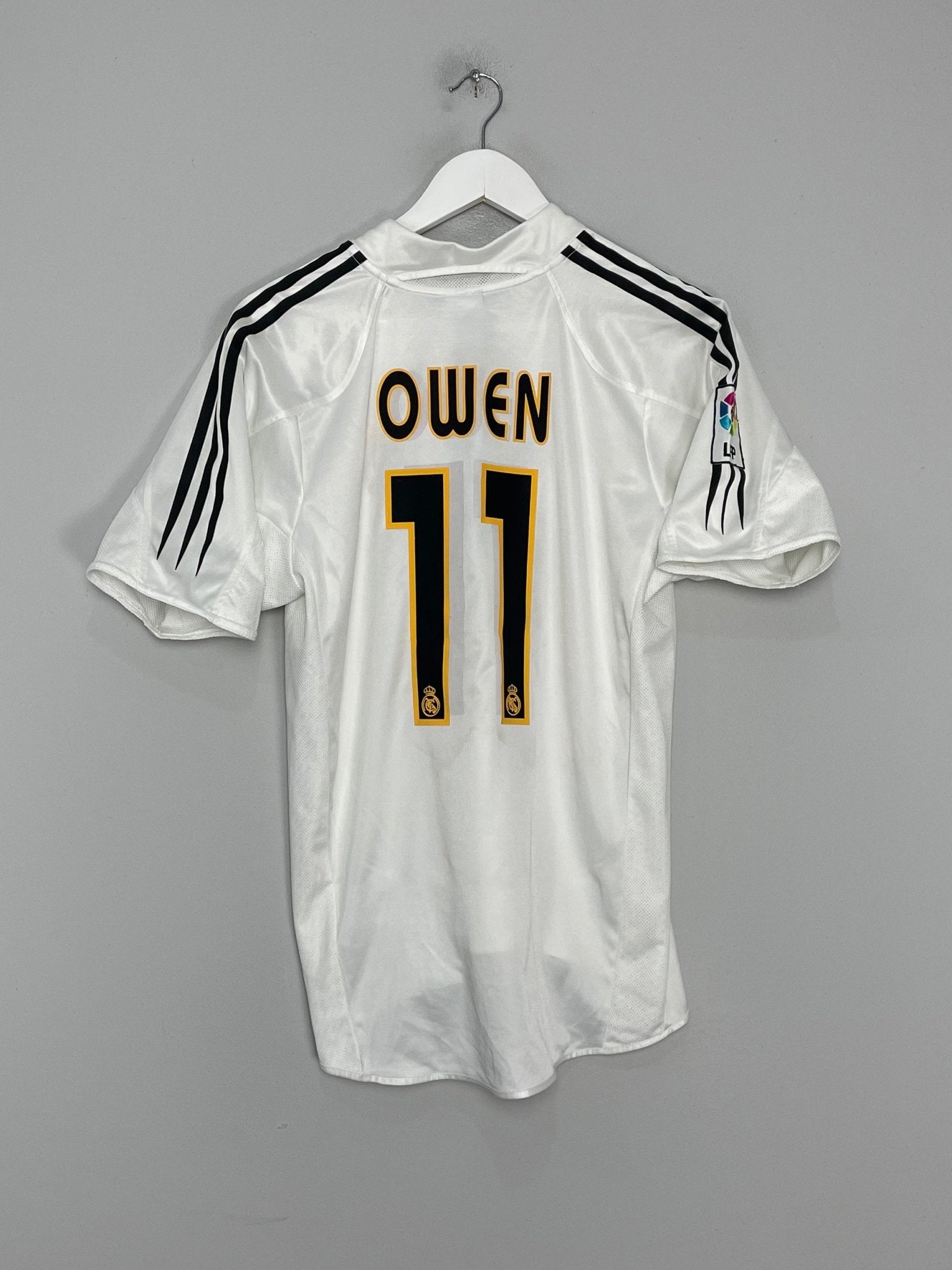 Shop 2004/05 REAL MADRID OWEN #11 *SIGNED* HOME SHIRT (S) ADIDAS, classic football shirts, vintage football shirts & retro soccer jerseys at Cult Kits