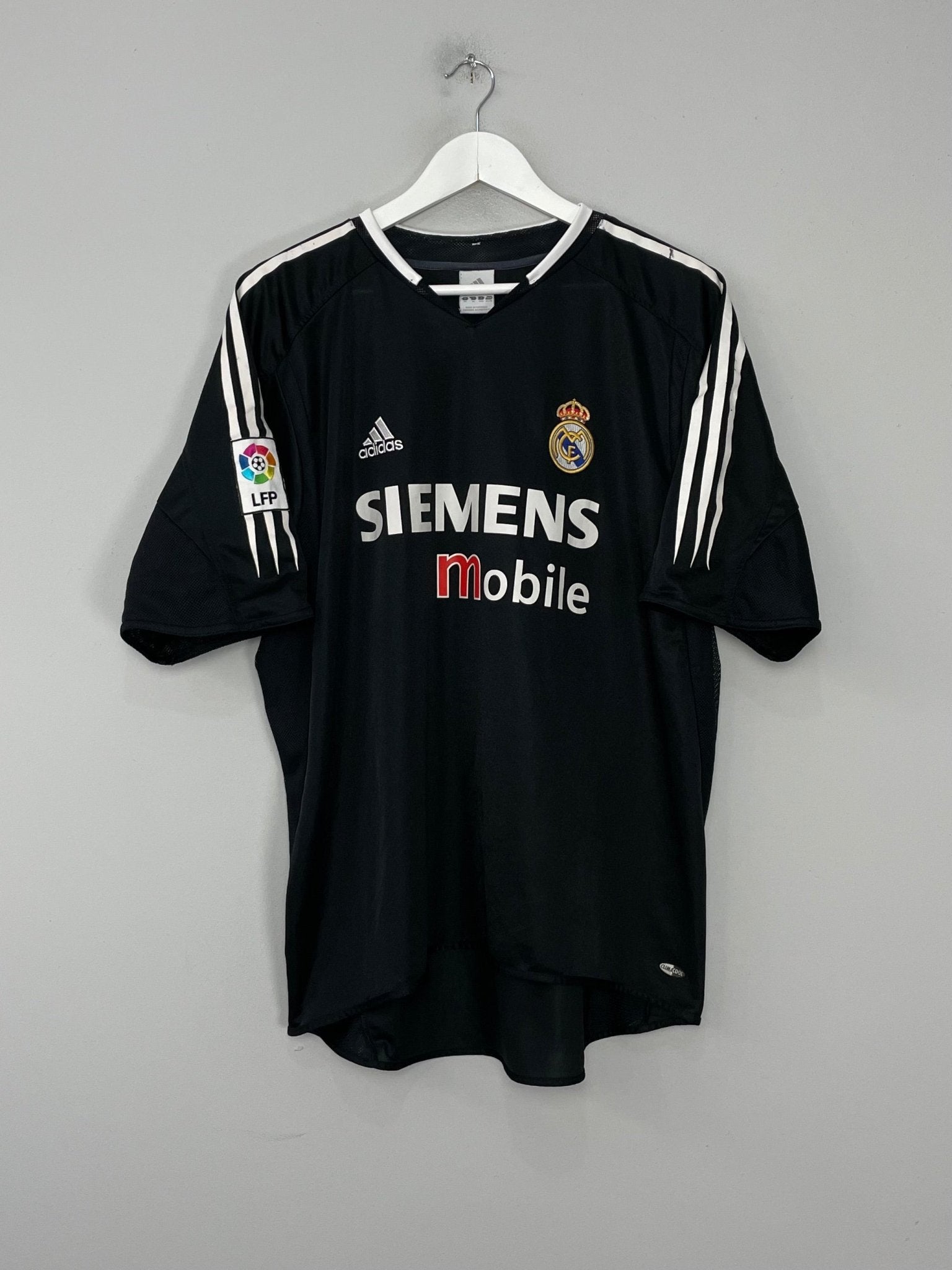 Shop 2004/05 REAL MADRID R.CARLOS #3 AWAY SHIRT (XL) ADIDAS, classic football shirts, vintage football shirts & retro soccer jerseys at Cult Kits