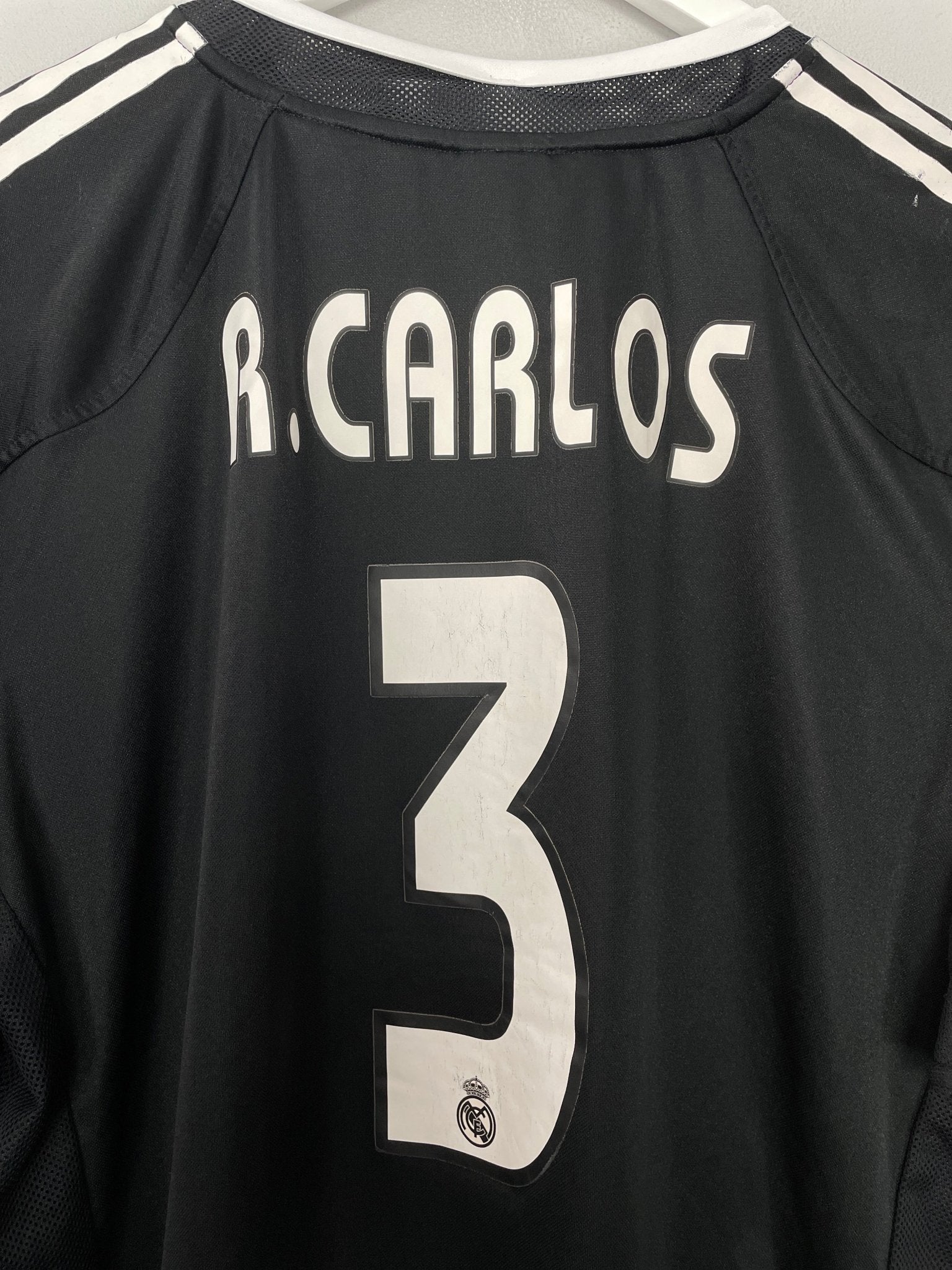 Shop 2004/05 REAL MADRID R.CARLOS #3 AWAY SHIRT (XL) ADIDAS, classic football shirts, vintage football shirts & retro soccer jerseys at Cult Kits