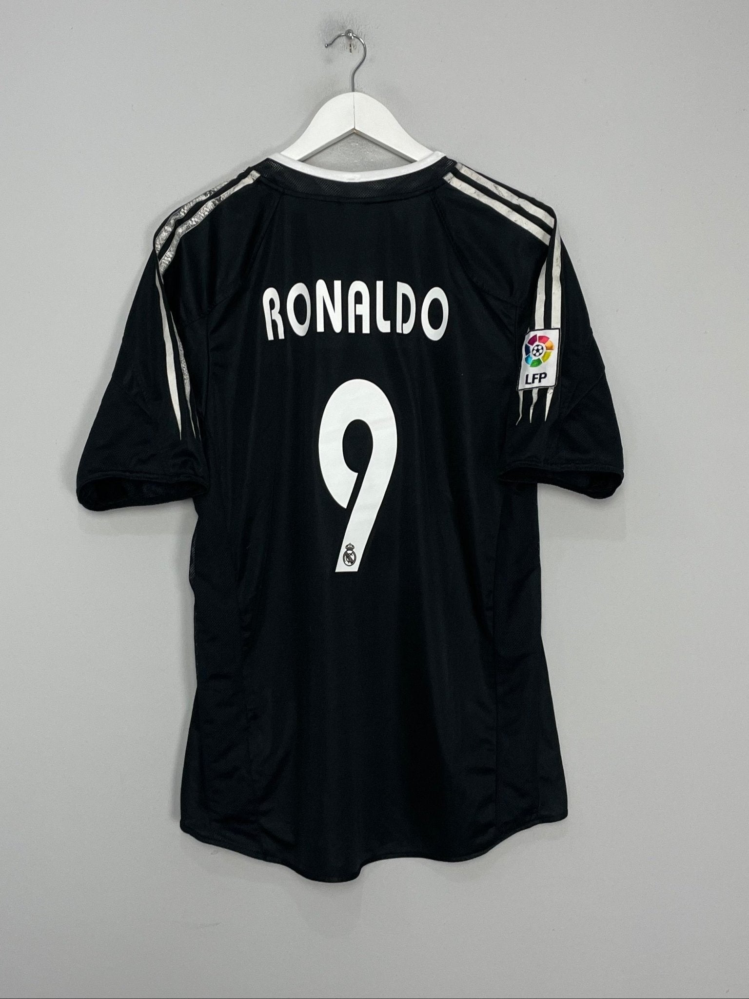 Shop 2004/05 REAL MADRID RONALDO #9 AWAY SHIRT (L) ADIDAS, classic football shirts, vintage football shirts & retro soccer jerseys at Cult Kits